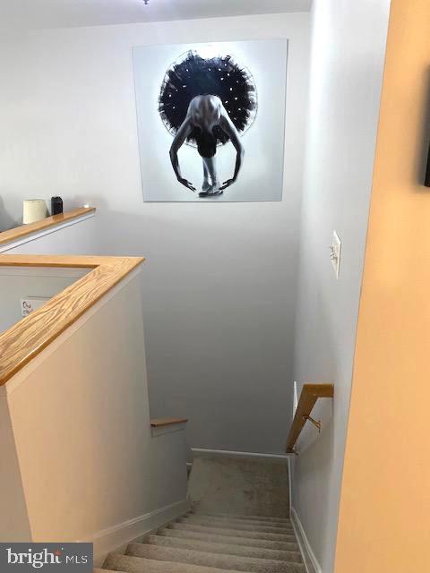 HUNTINGTON RIDGE - Residential Lease