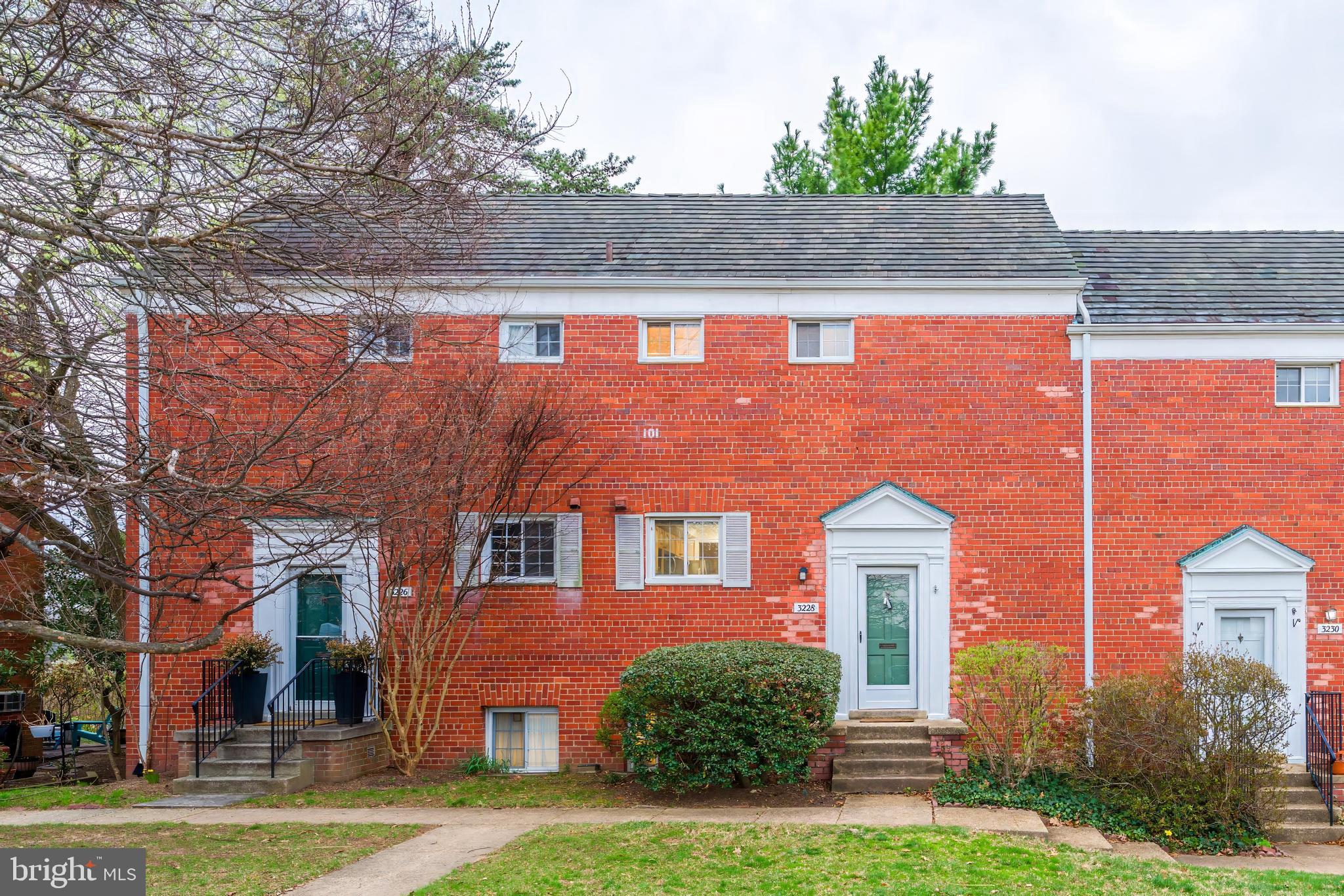 3228 WELLINGTON ROAD