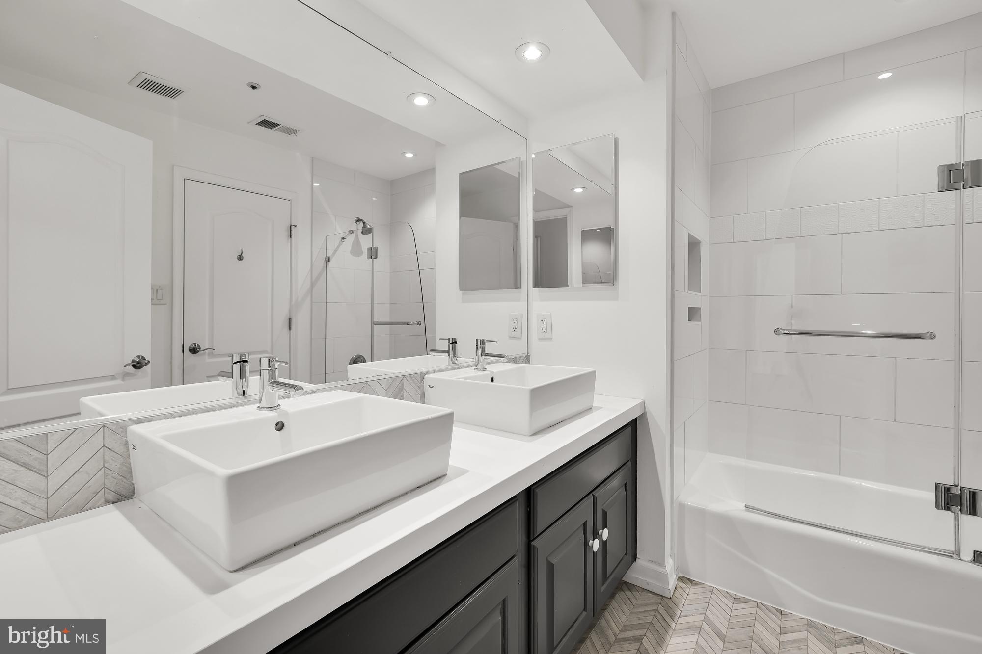 BROOKMONT - Residential