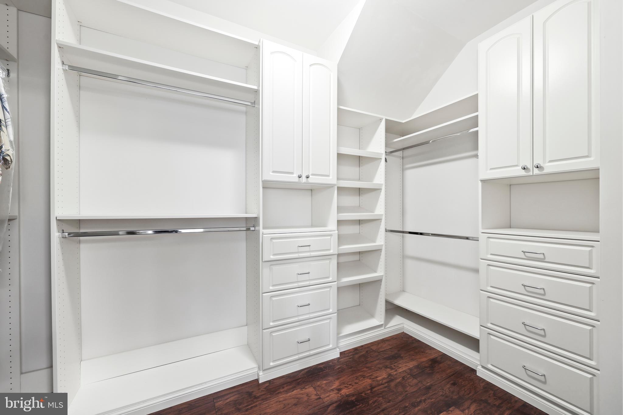 COLONIAL FORGE - Residential