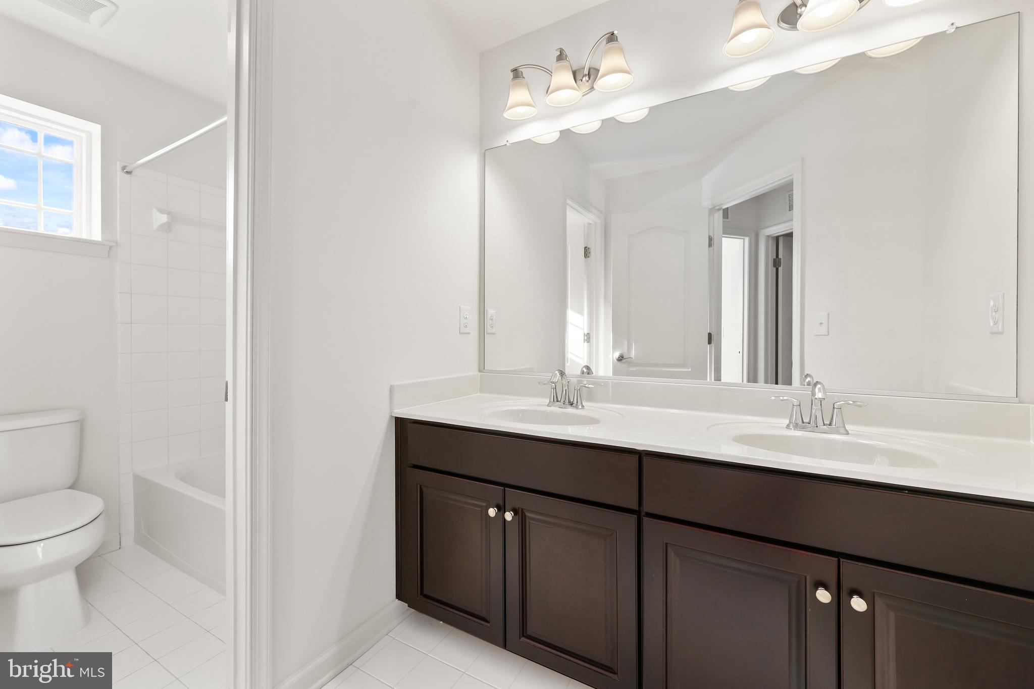 COLONIAL FORGE - Residential