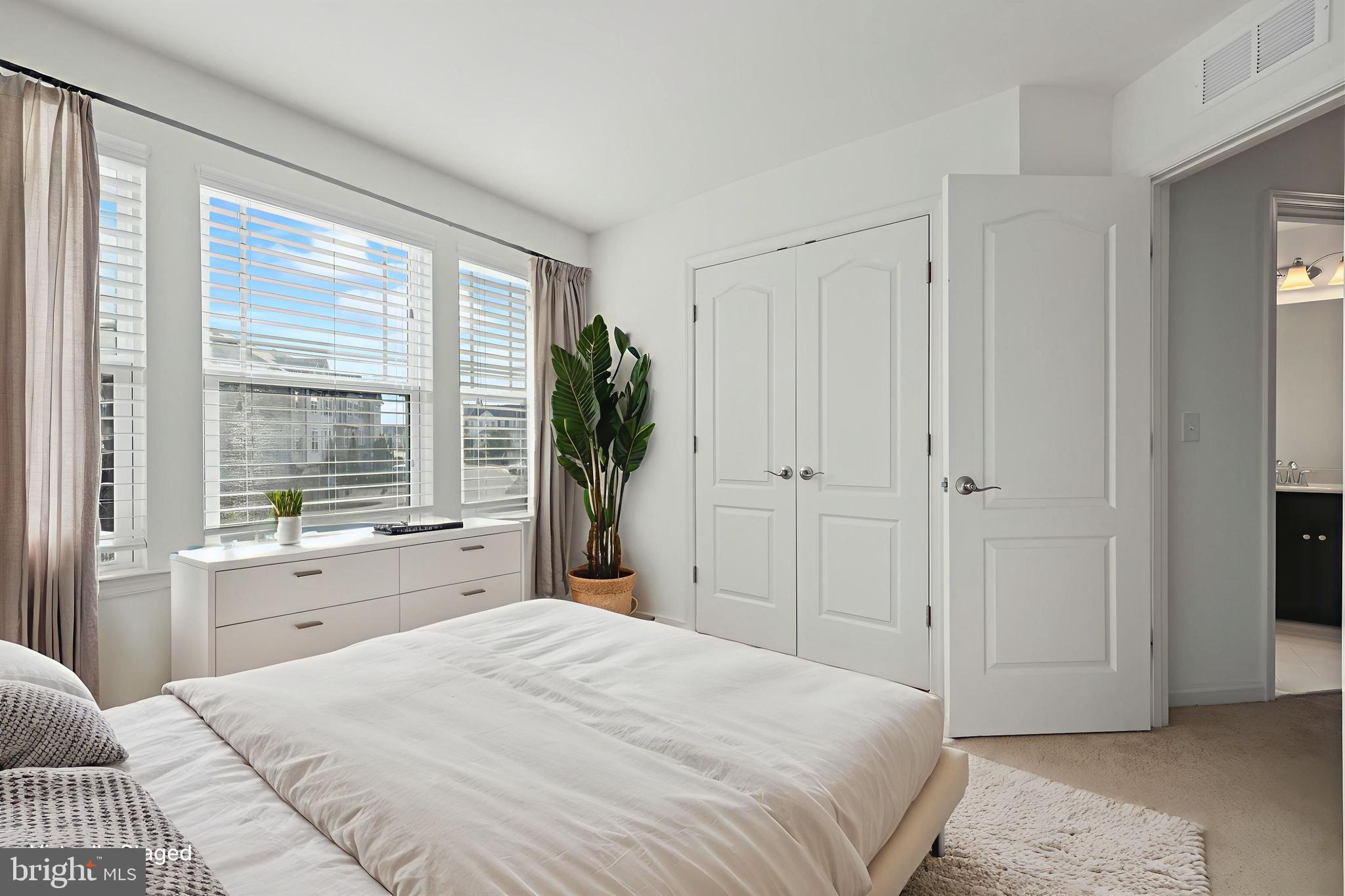 COLONIAL FORGE - Residential