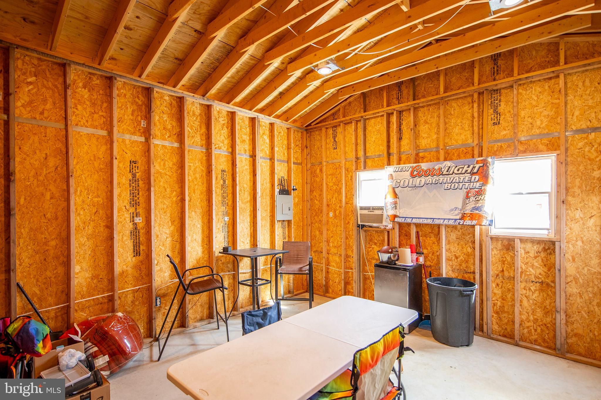 HENSEL STONE WOODS - Residential