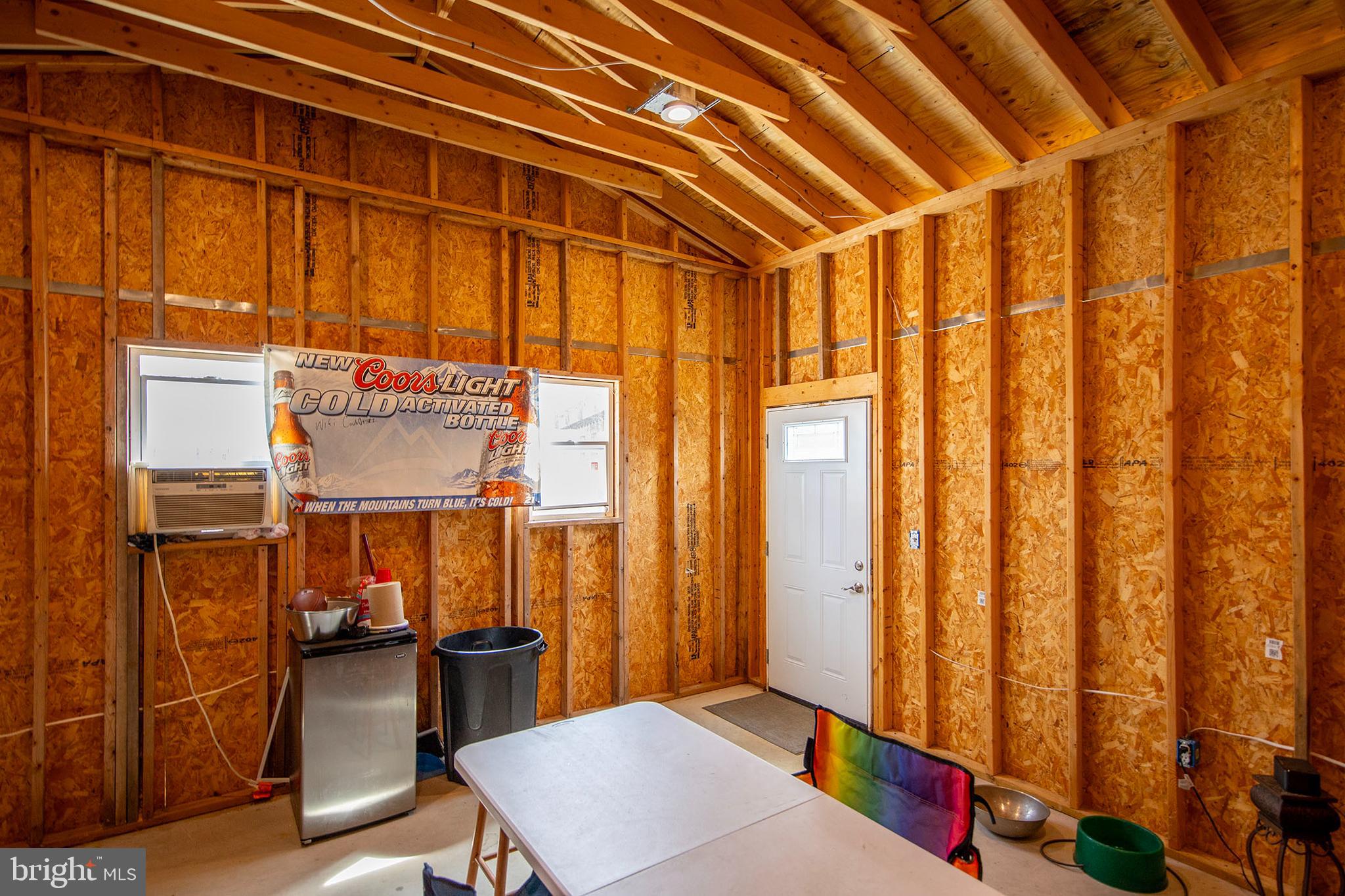 HENSEL STONE WOODS - Residential