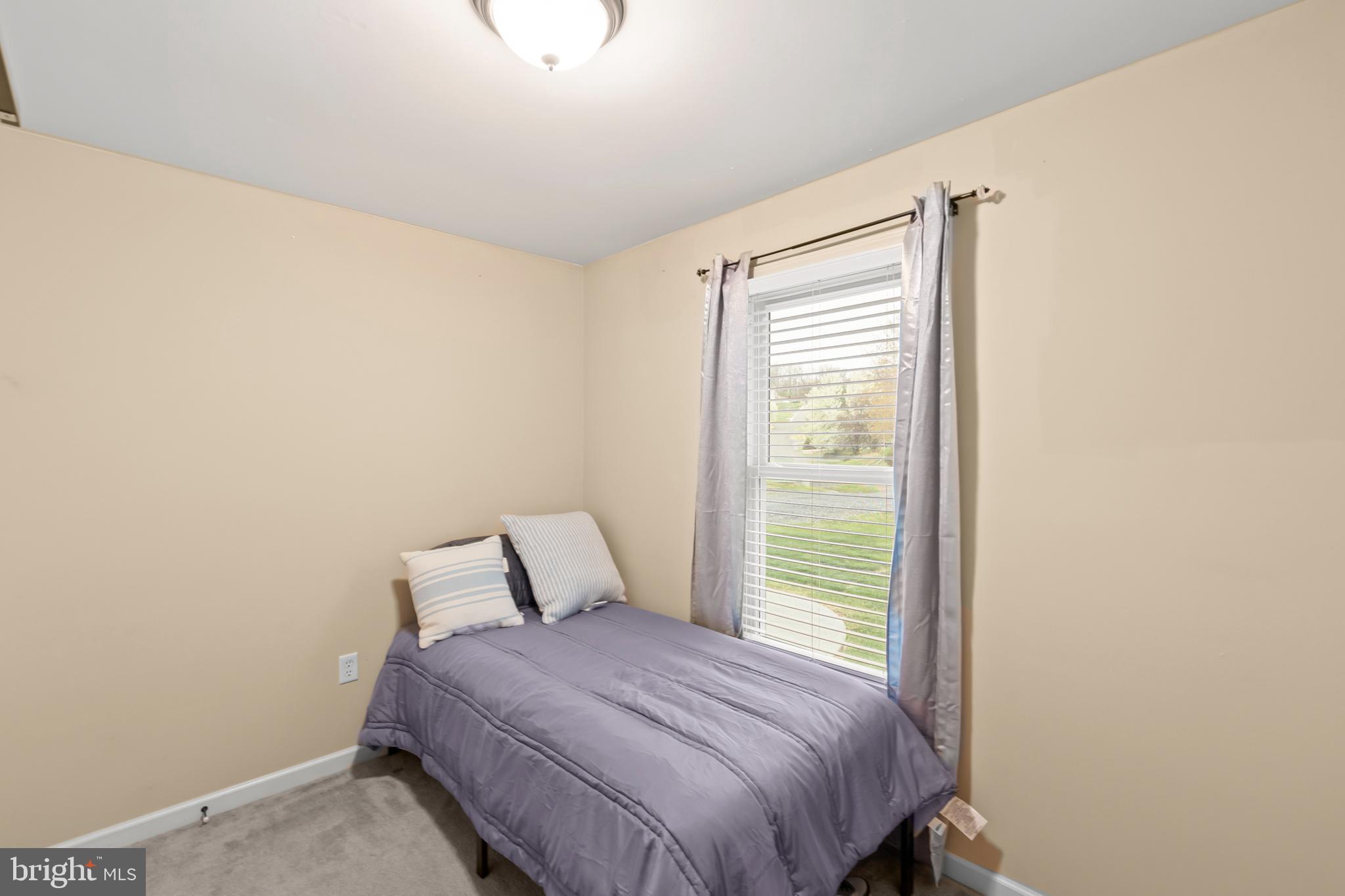 HENSEL STONE WOODS - Residential