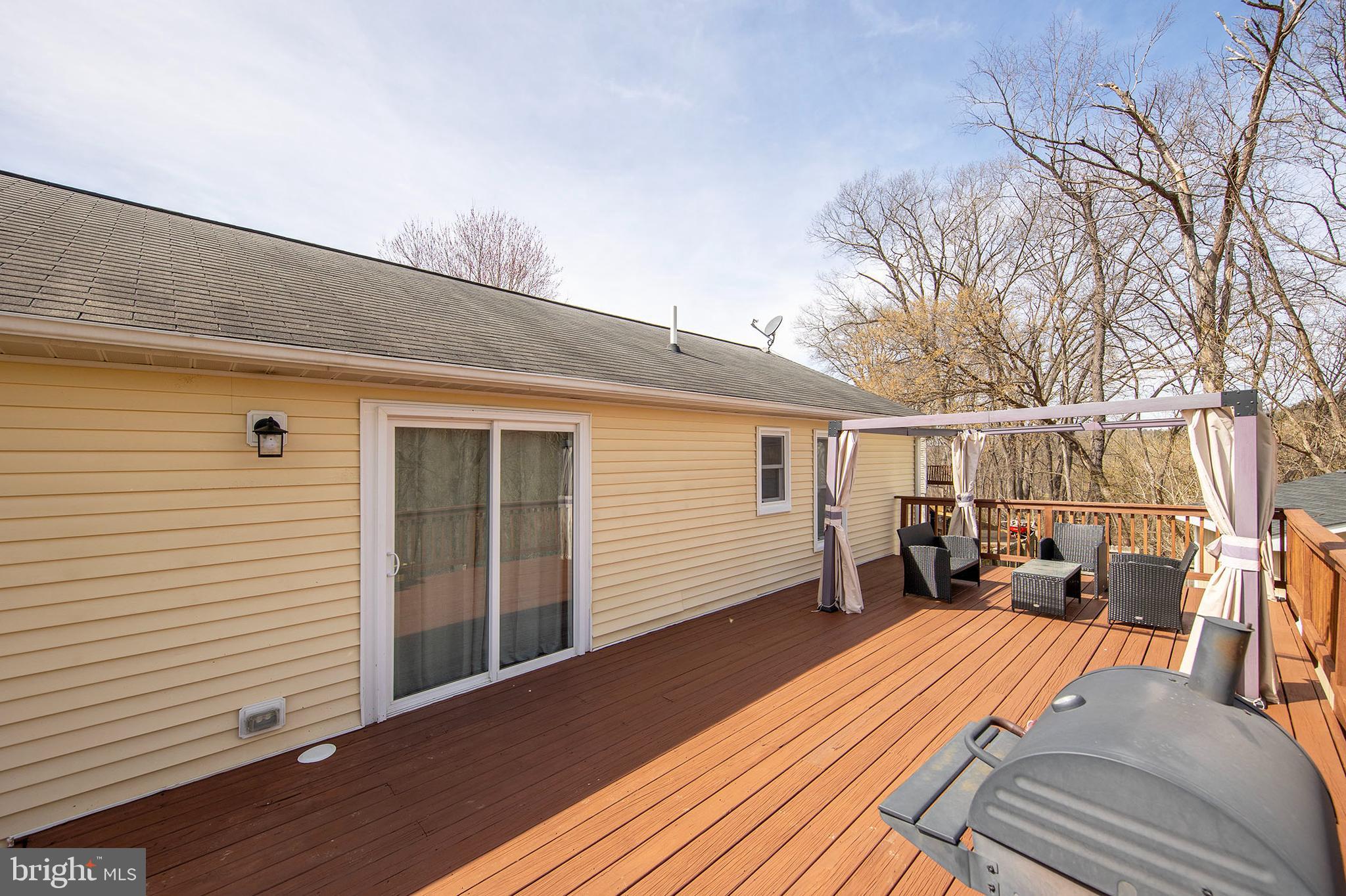 HENSEL STONE WOODS - Residential