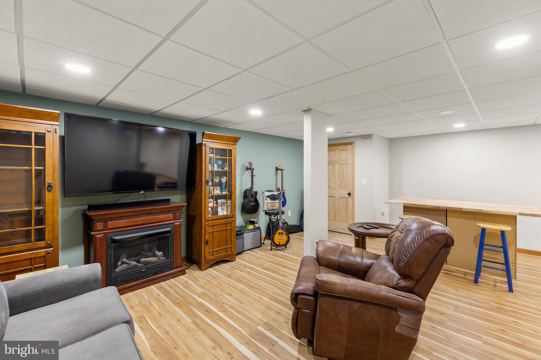 HENSEL STONE WOODS - Residential