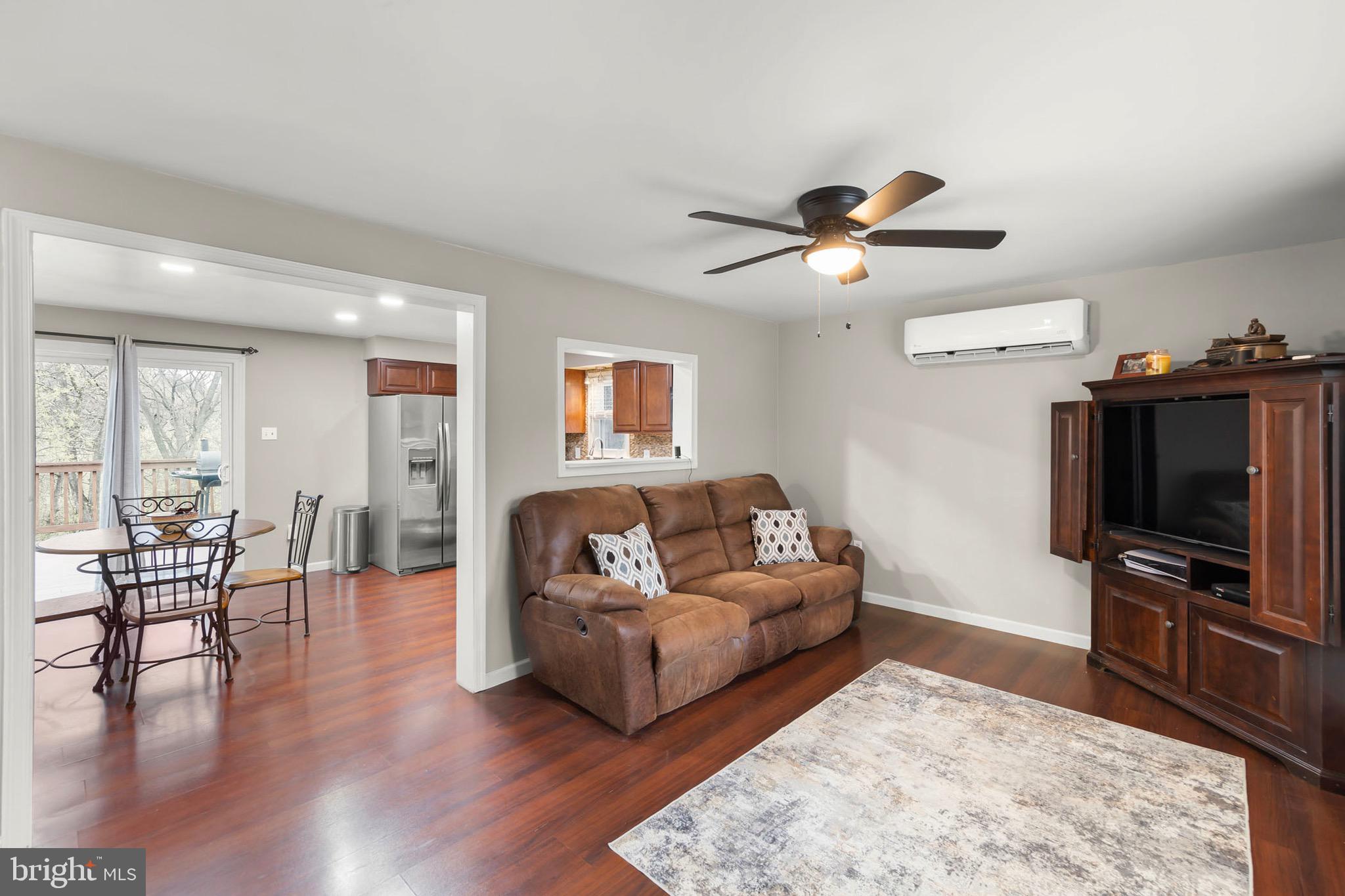 HENSEL STONE WOODS - Residential