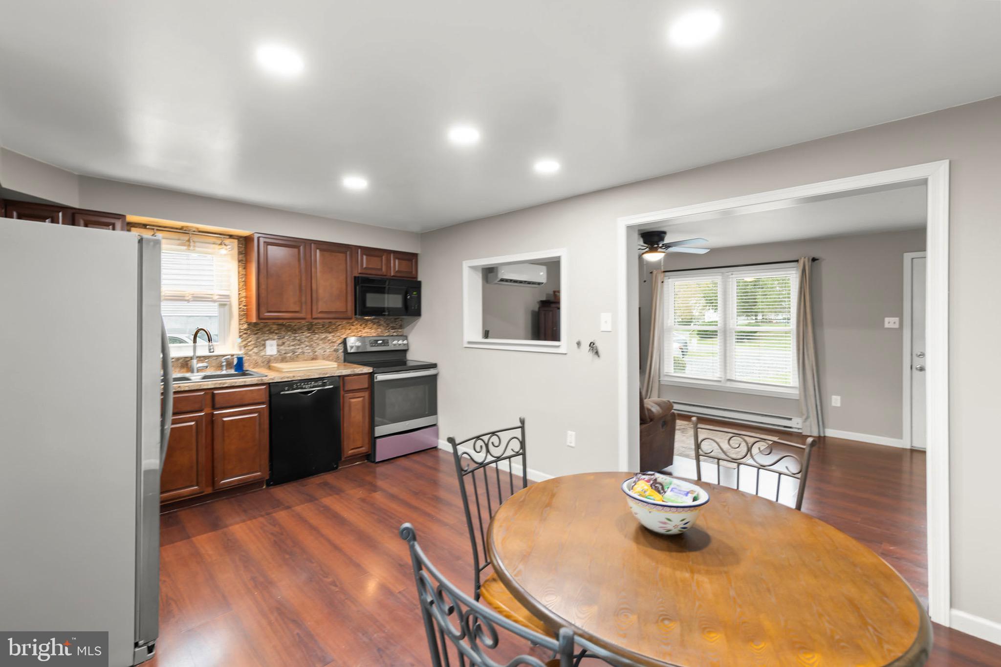 HENSEL STONE WOODS - Residential