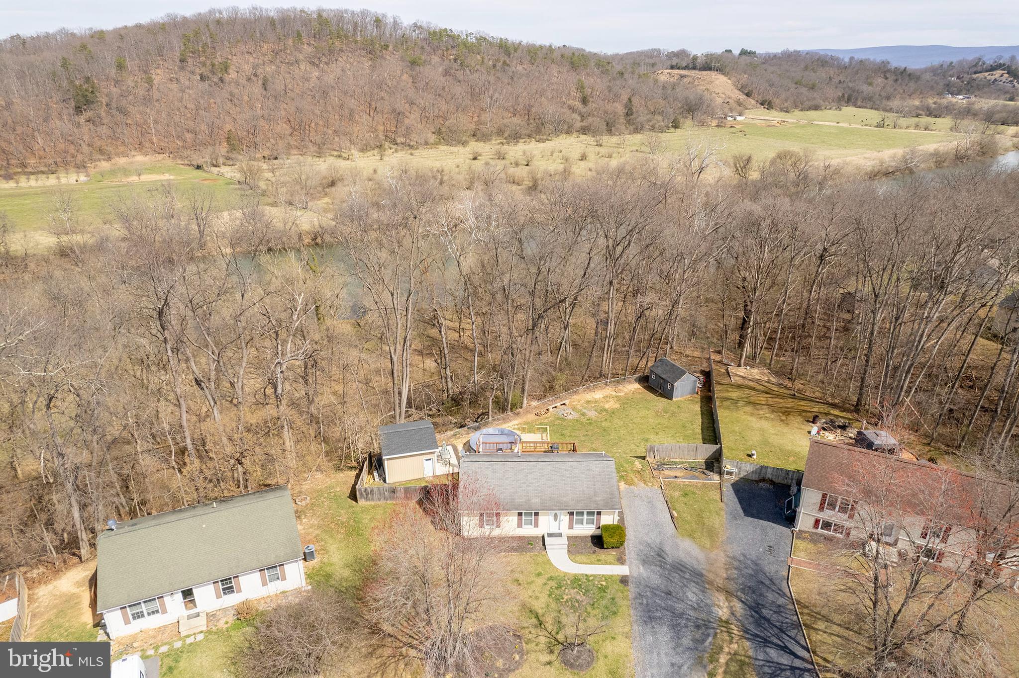 HENSEL STONE WOODS - Residential