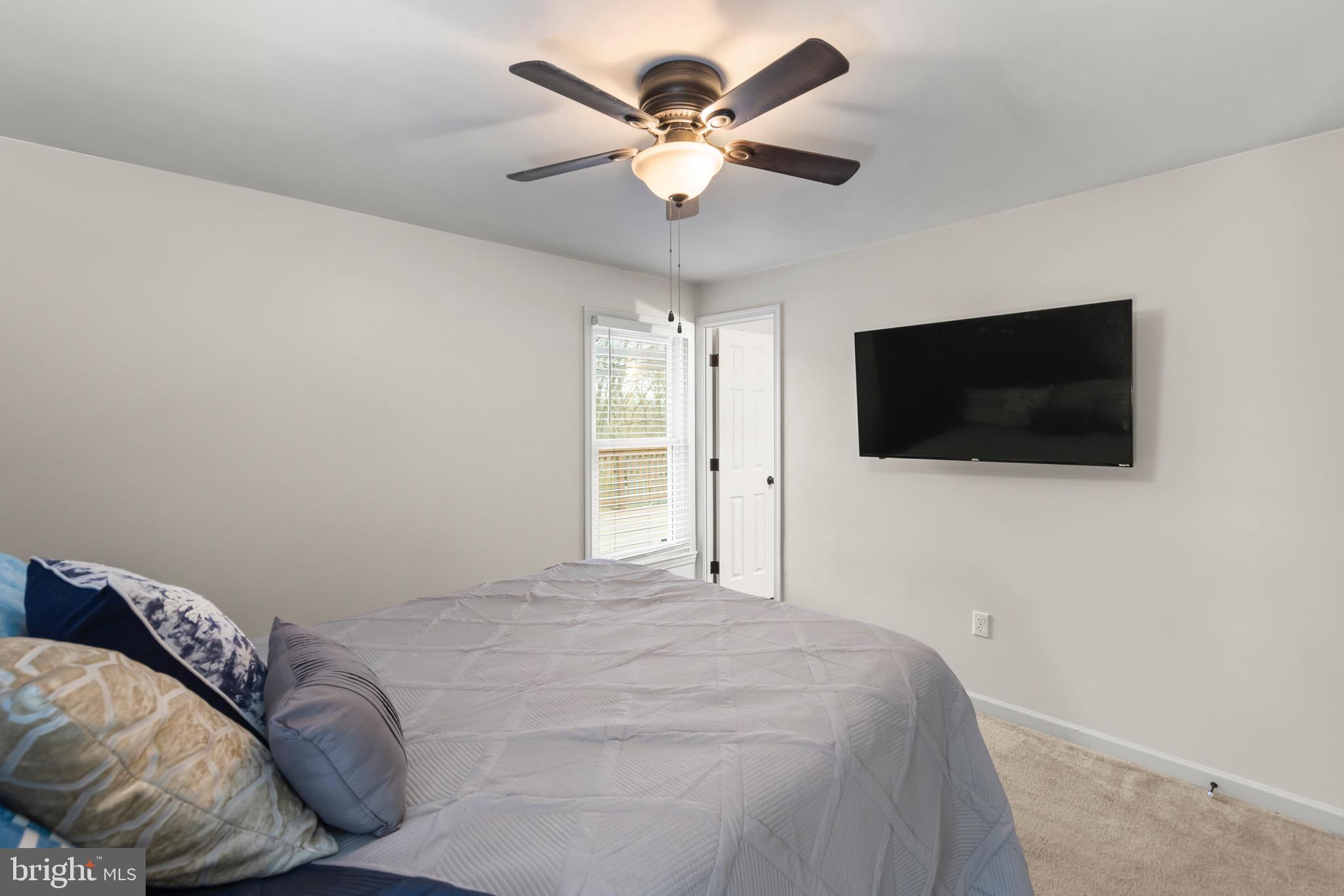 HENSEL STONE WOODS - Residential