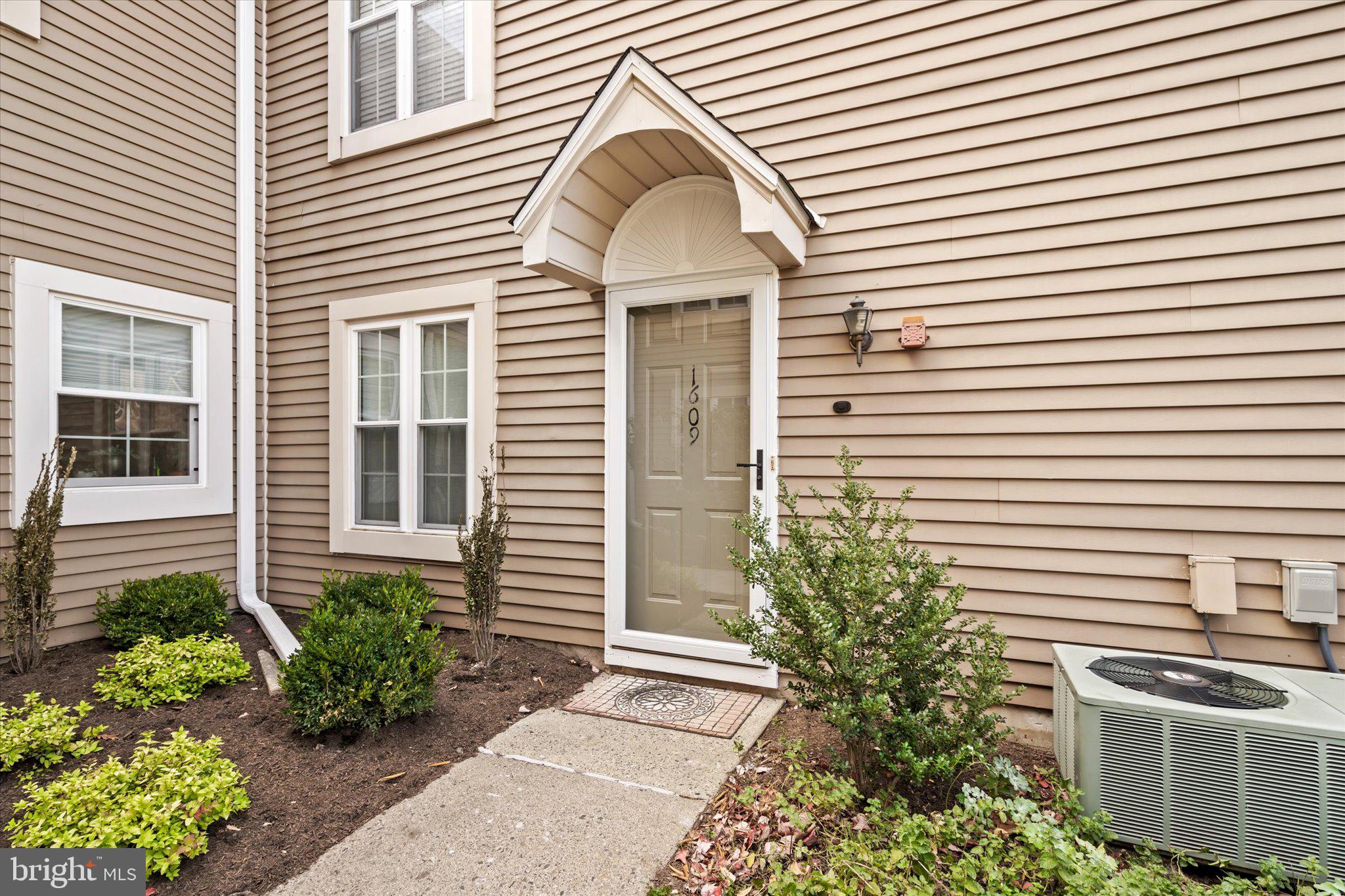 1609 SOCIETY PLACE
