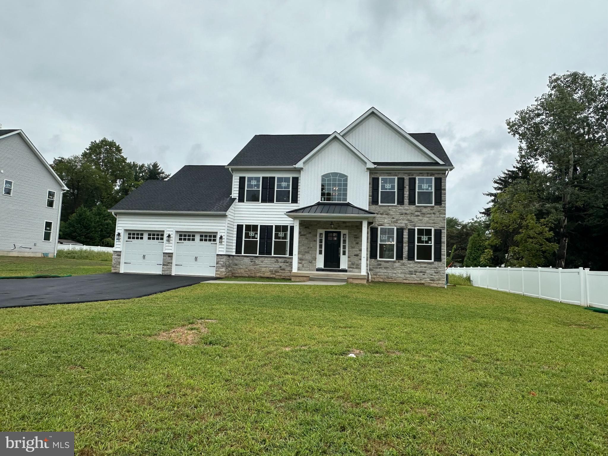 UPPER SOUTHAMPTON - Residential