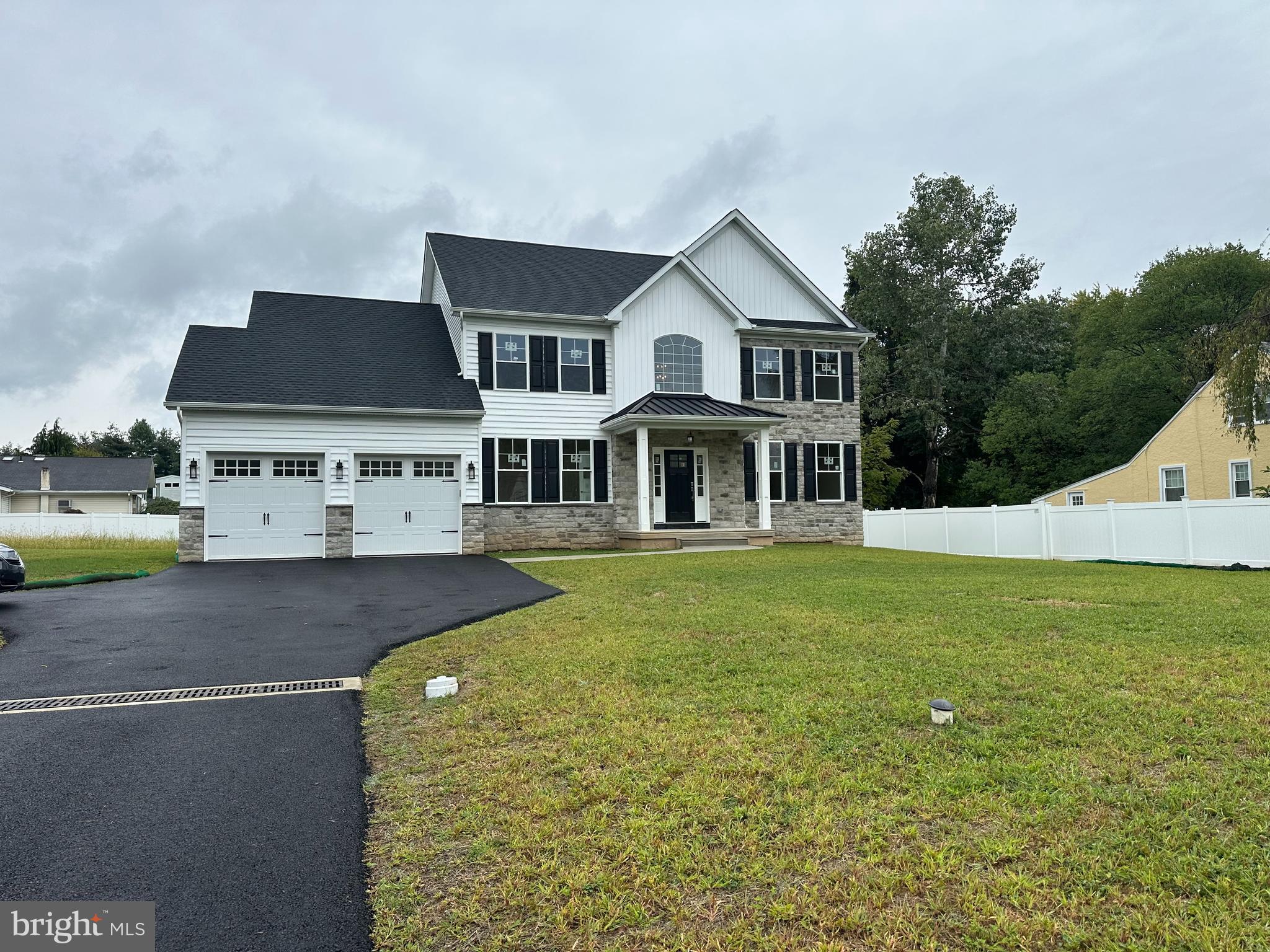 UPPER SOUTHAMPTON - Residential