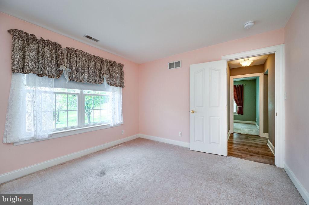 SPRING RIDGE - Residential