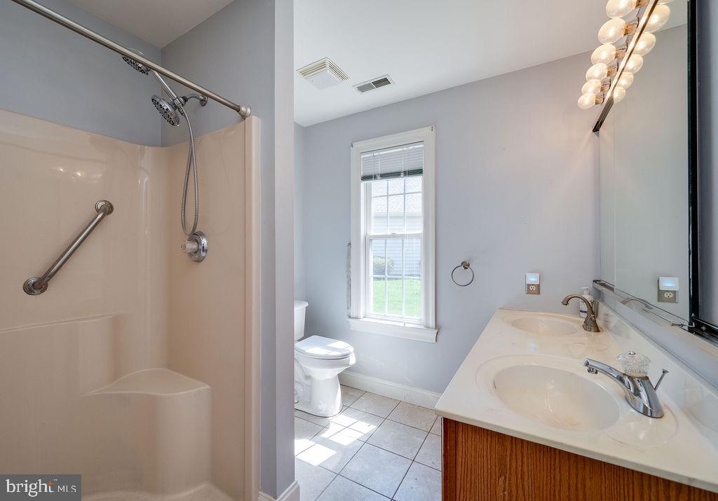 SPRING RIDGE - Residential