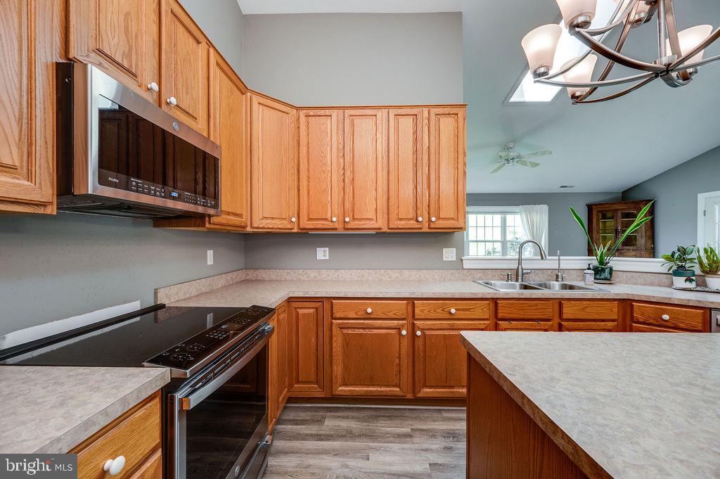 SPRING RIDGE - Residential