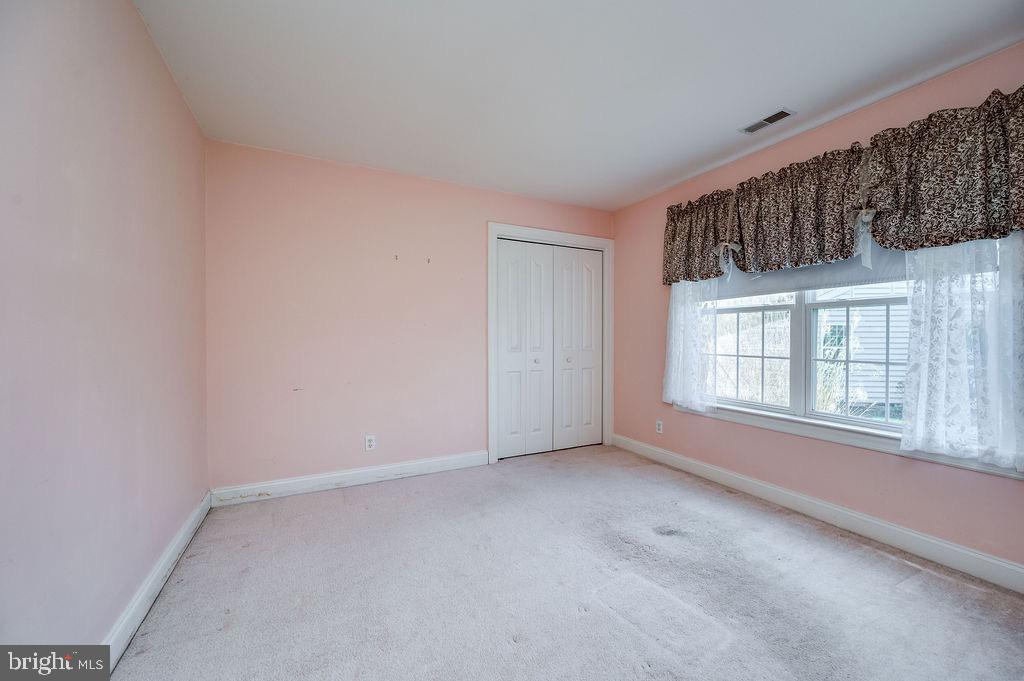 SPRING RIDGE - Residential