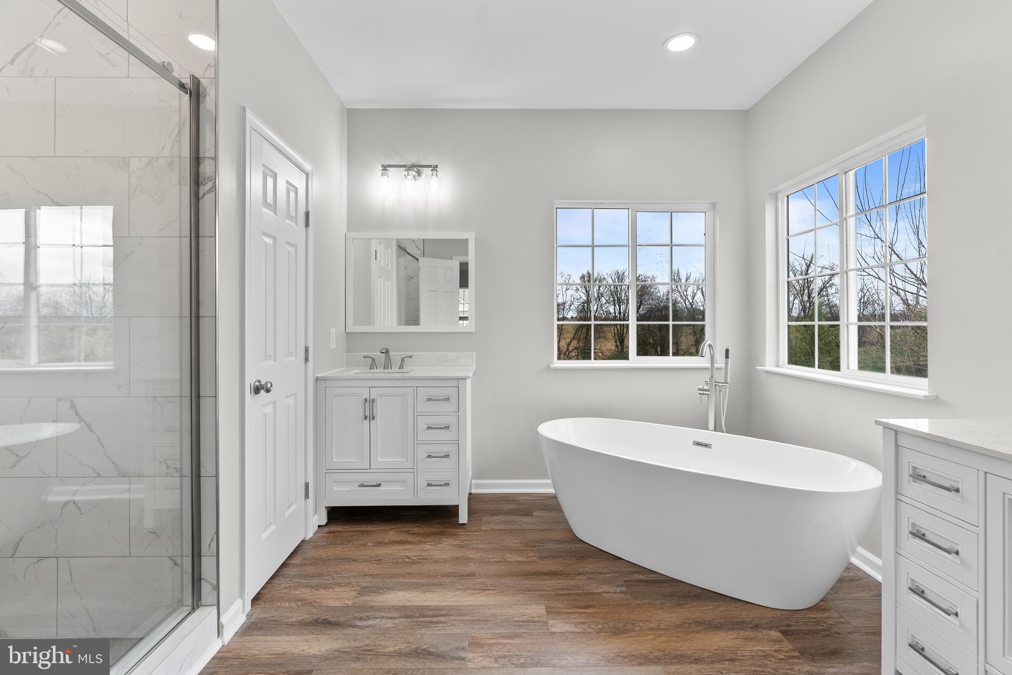 DEMORY FARM - Residential