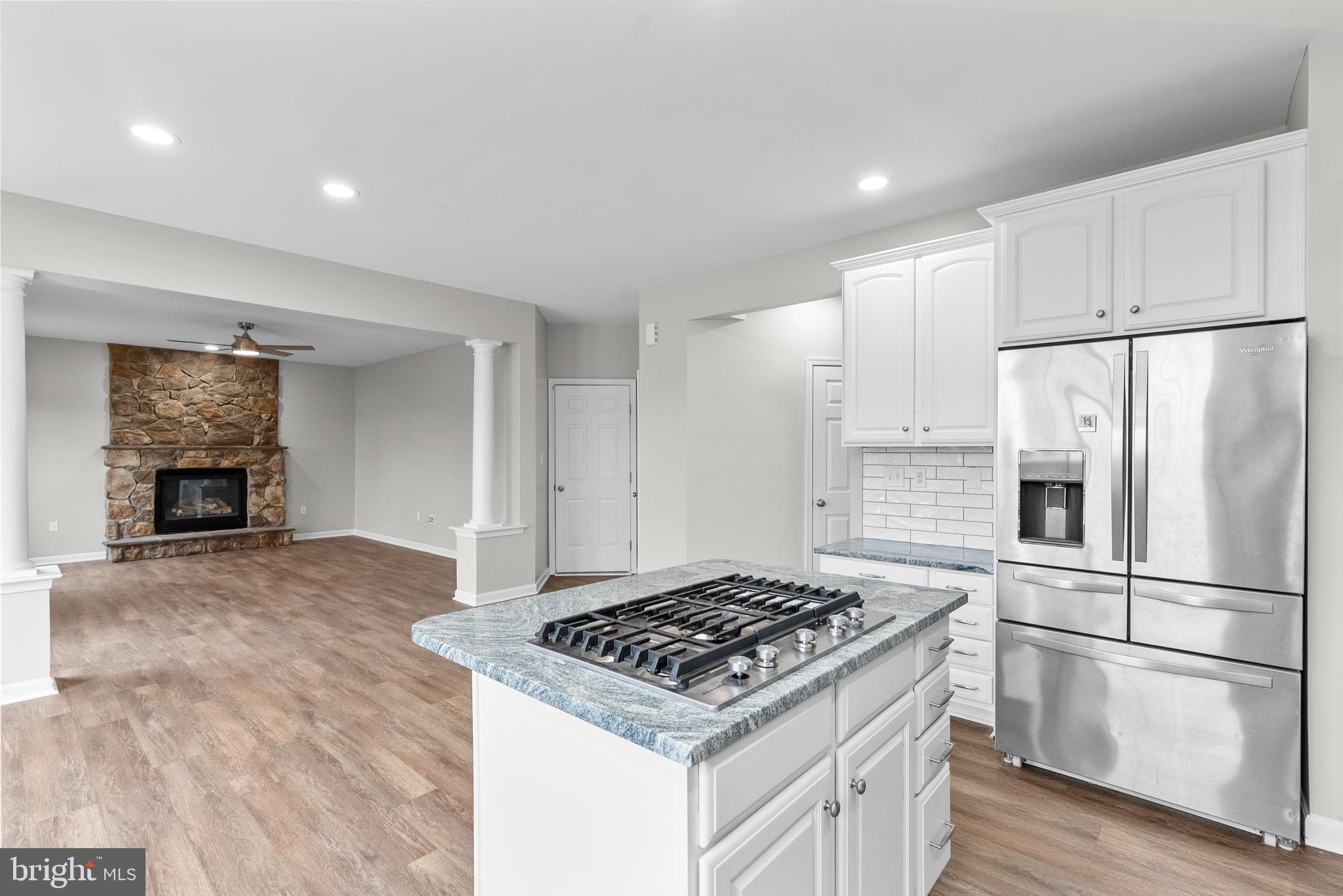 DEMORY FARM - Residential