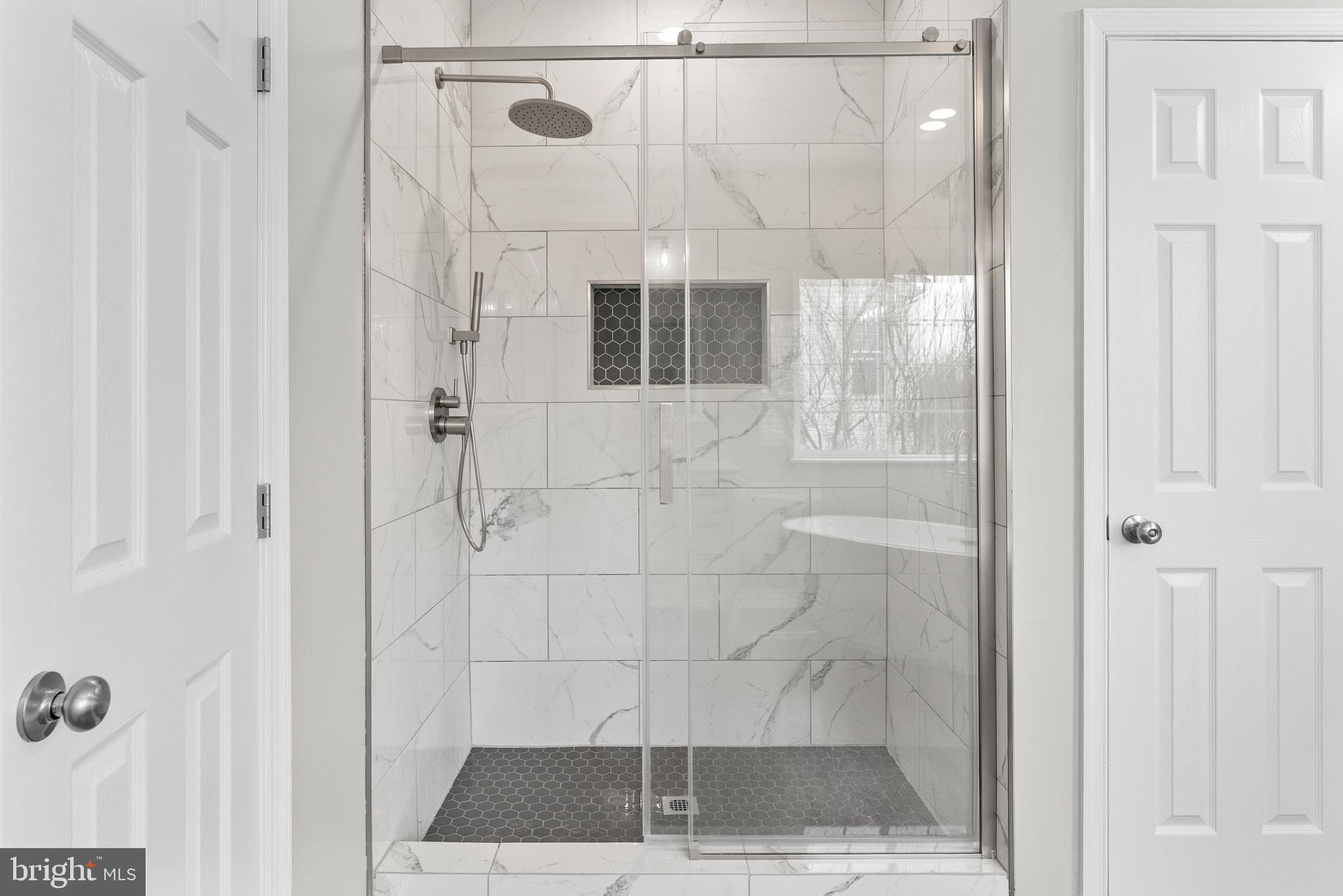 DEMORY FARM - Residential