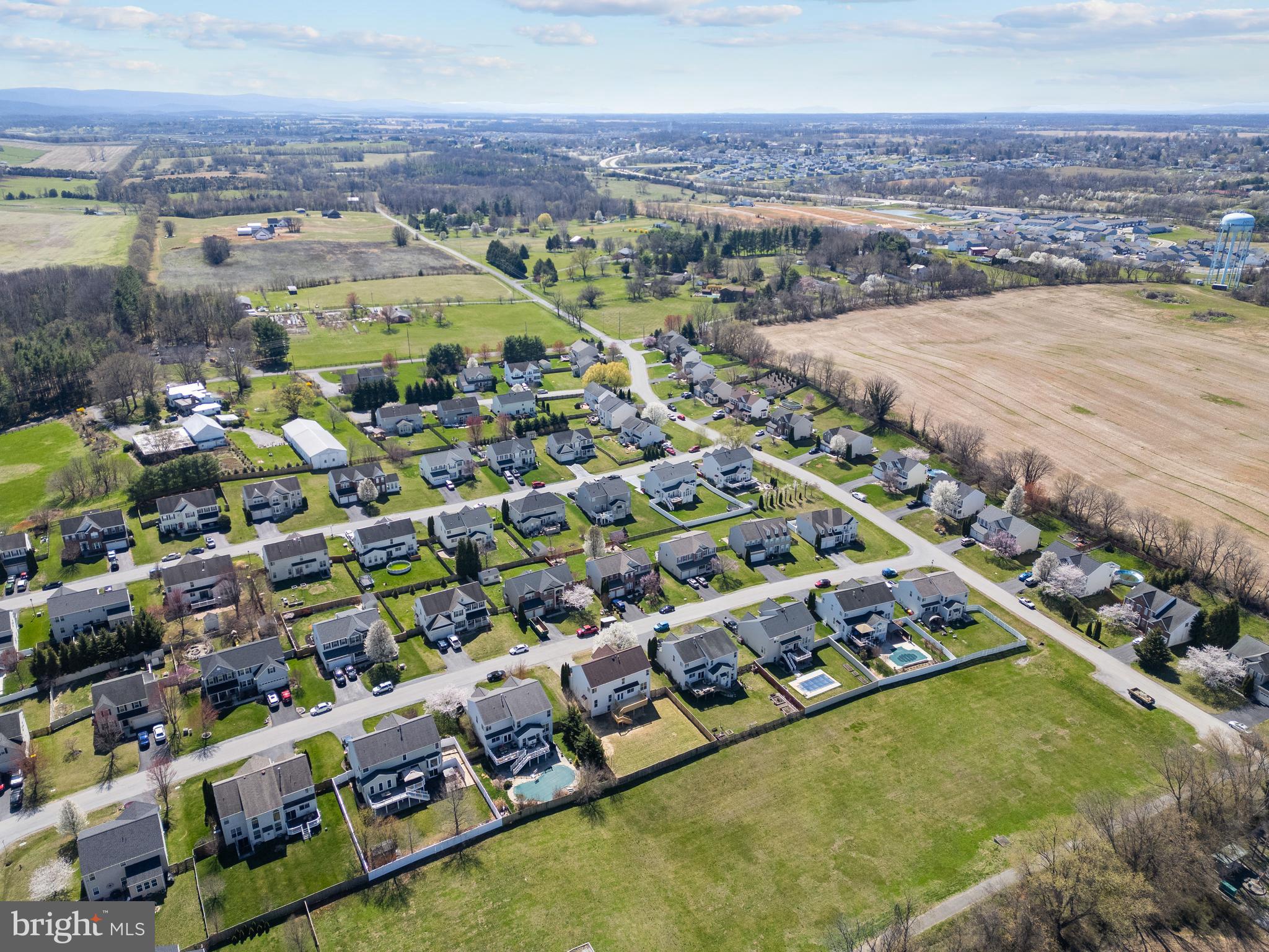 DEMORY FARM - Residential