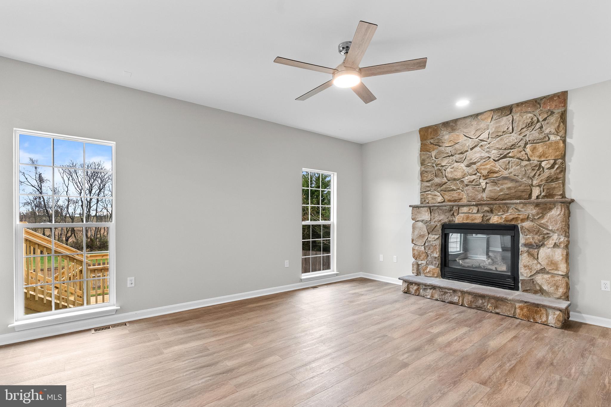 DEMORY FARM - Residential