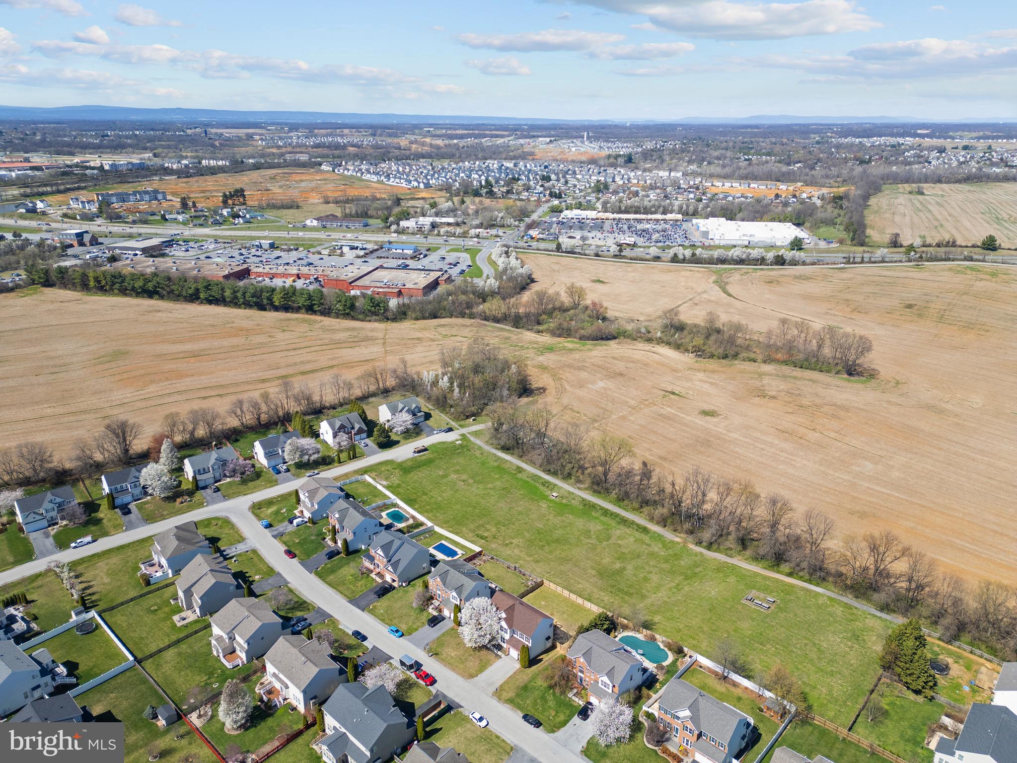DEMORY FARM - Residential