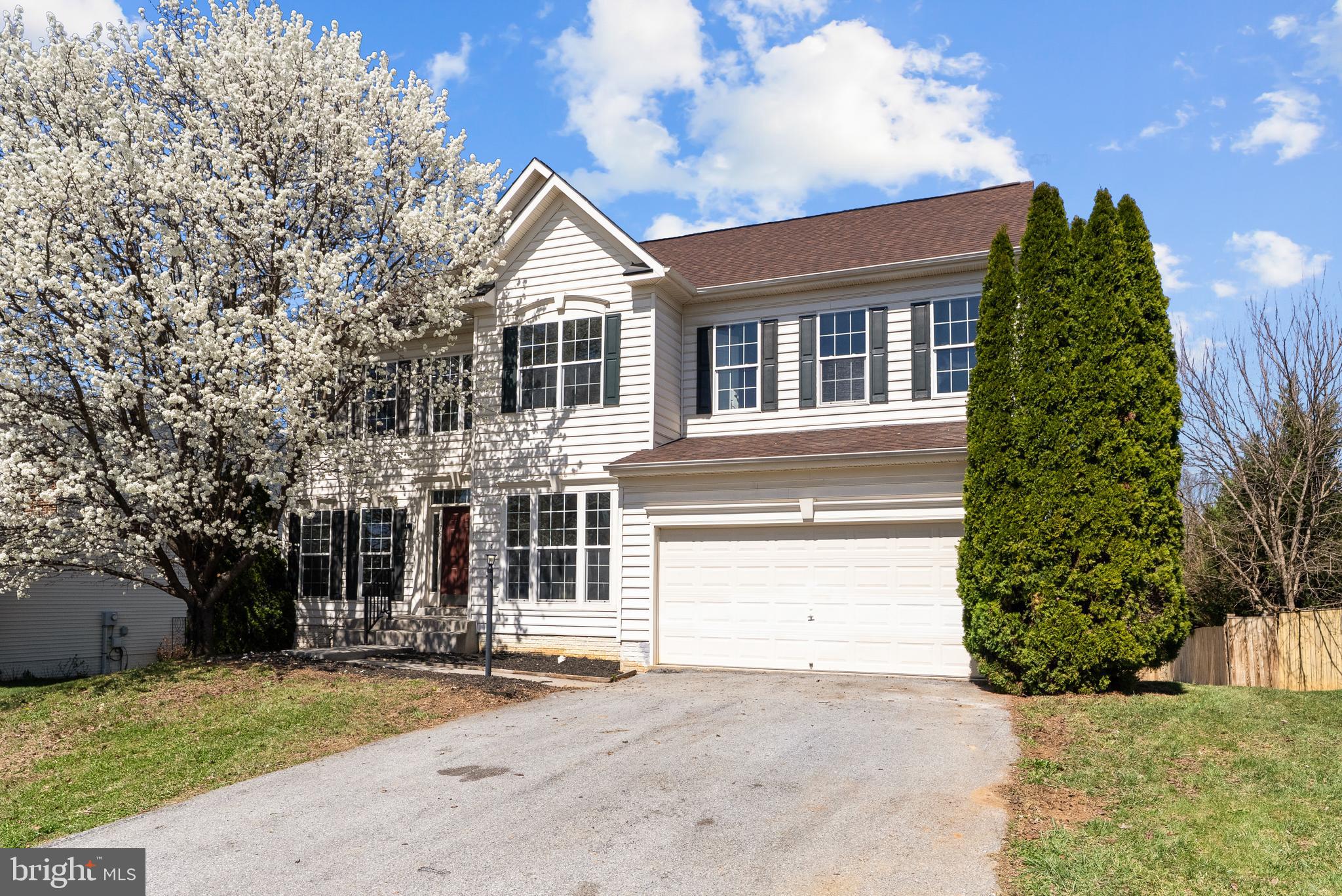 DEMORY FARM - Residential