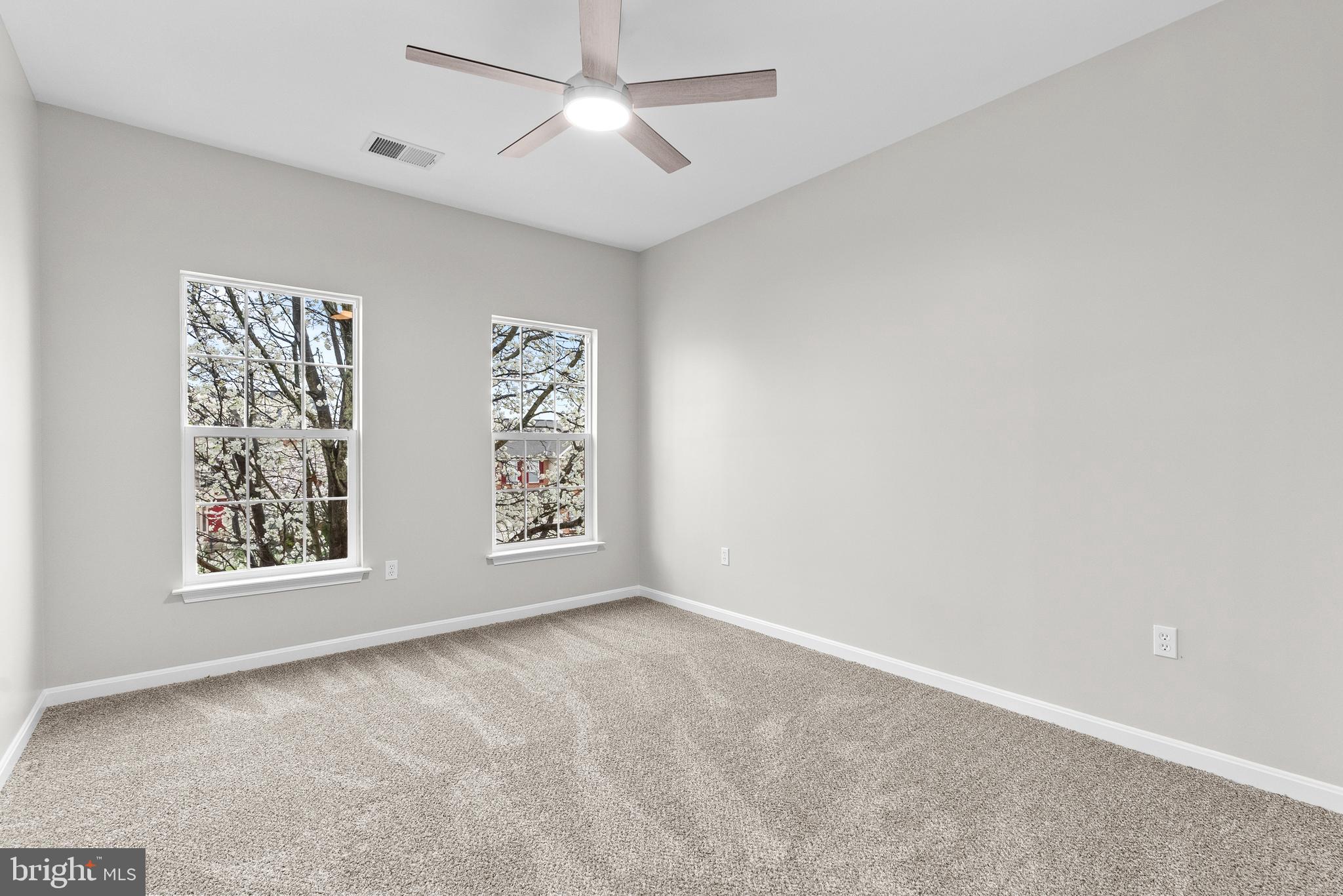 DEMORY FARM - Residential