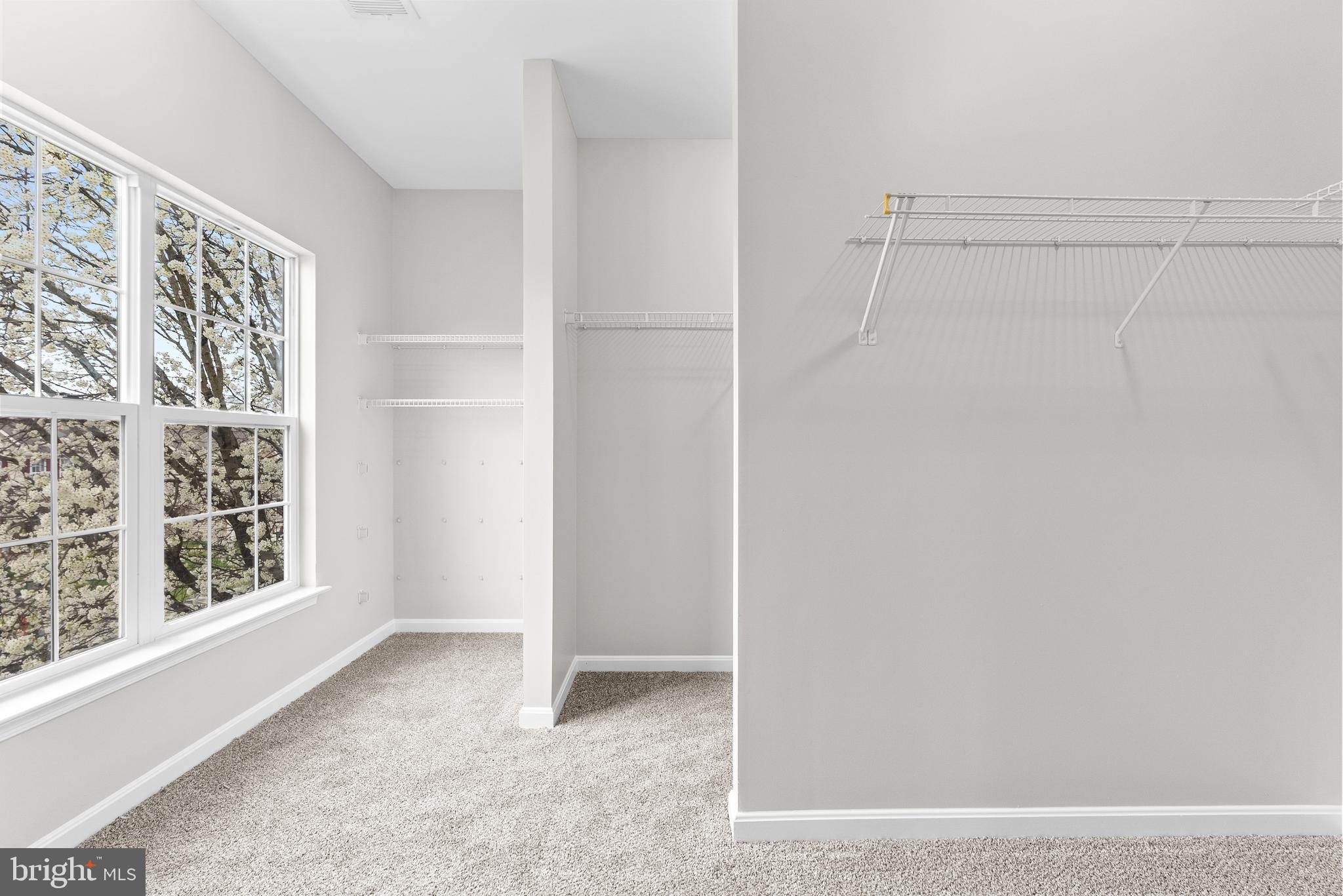 DEMORY FARM - Residential