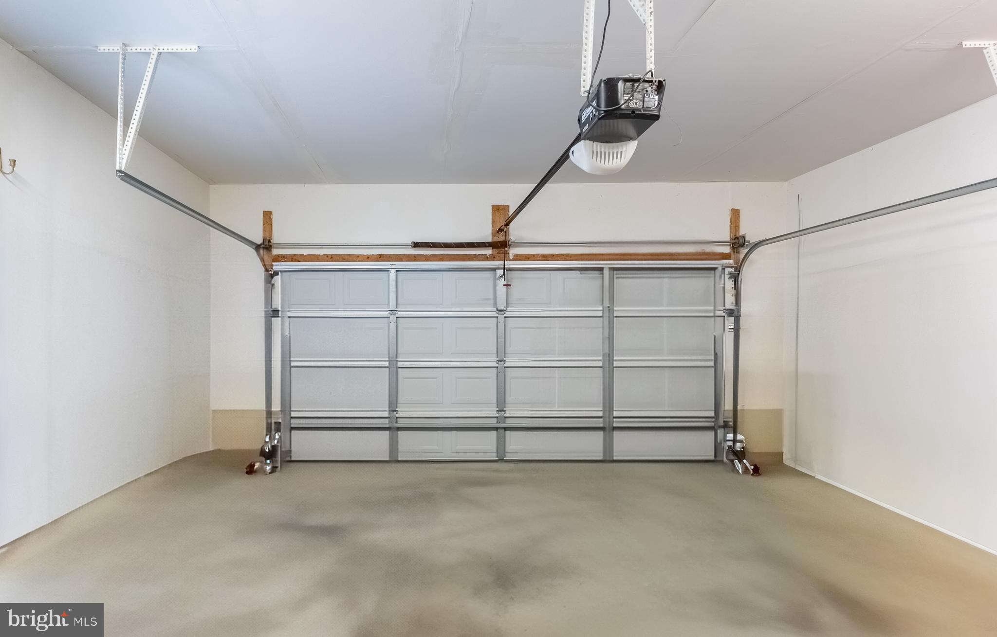 WOOD CREEK GOLF COMM - Residential