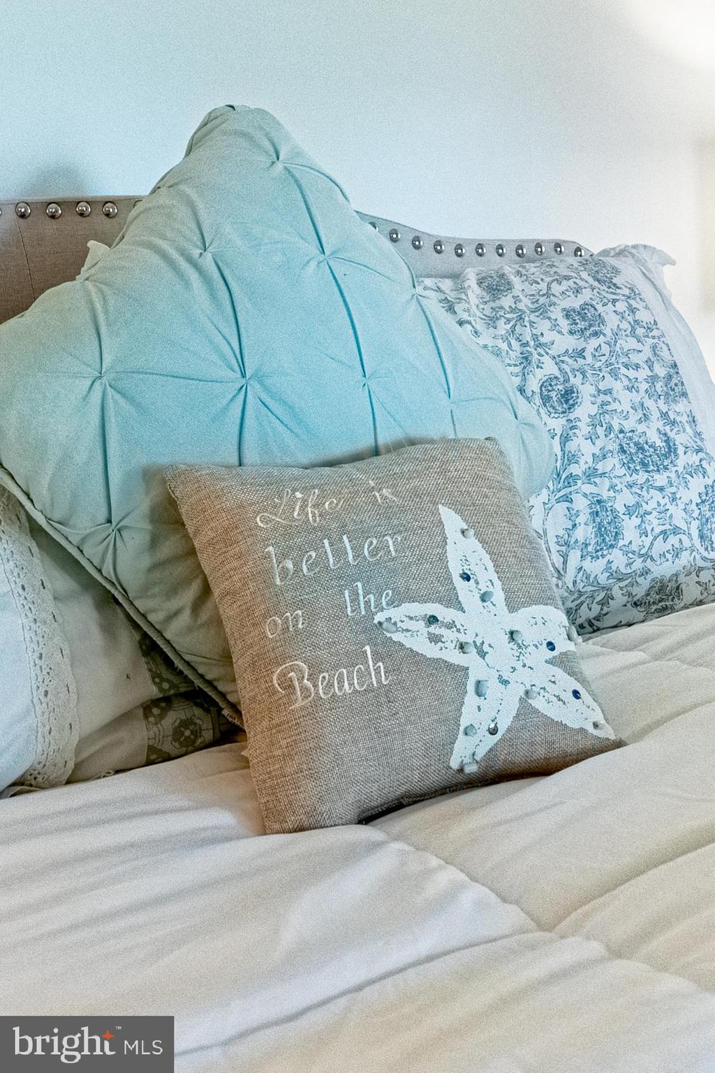 WOOD CREEK GOLF COMM - Residential