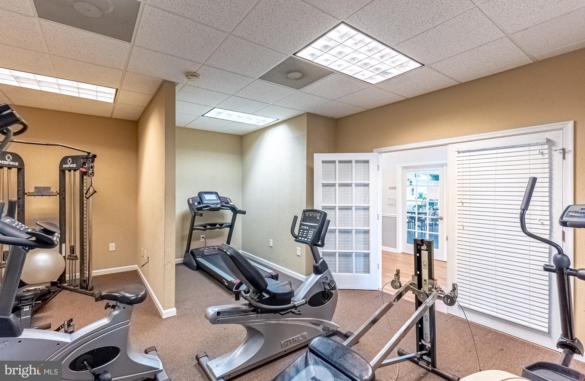 WOOD CREEK GOLF COMM - Residential