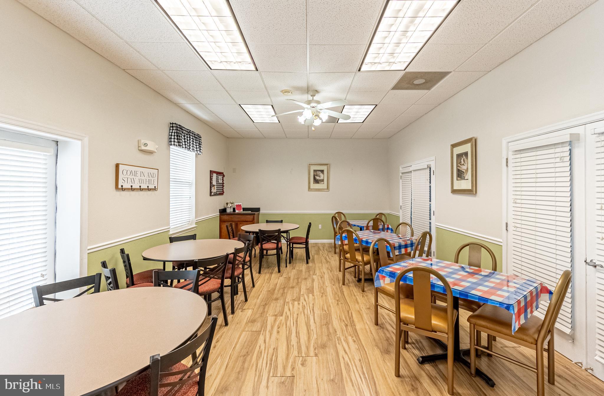 WOOD CREEK GOLF COMM - Residential