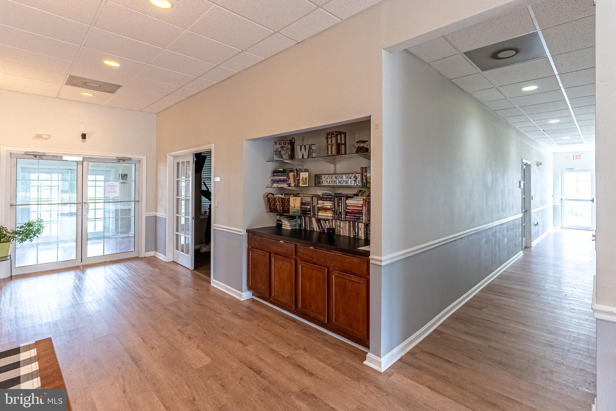 WOOD CREEK GOLF COMM - Residential