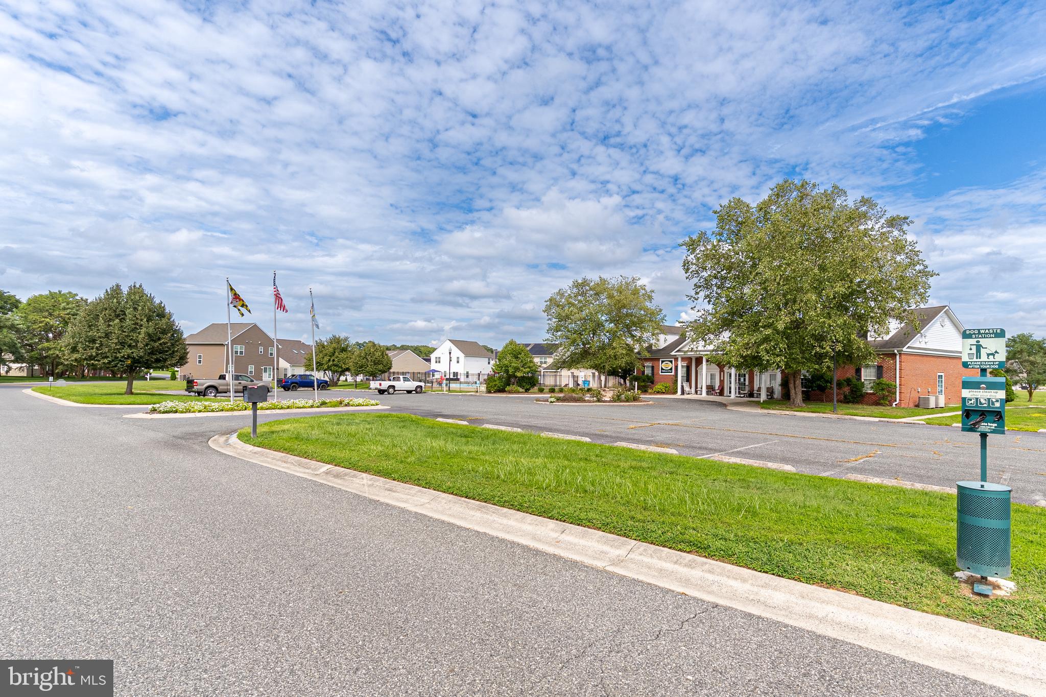 WOOD CREEK GOLF COMM - Residential