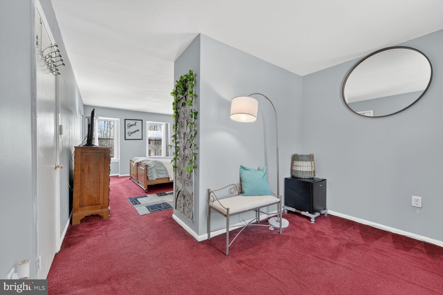 FORT WASHINGTON - Residential