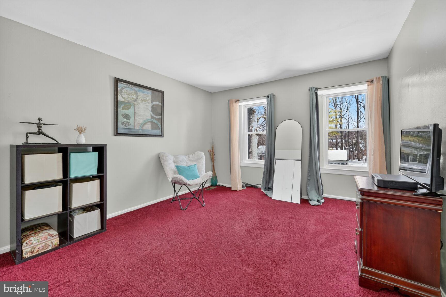 FORT WASHINGTON - Residential