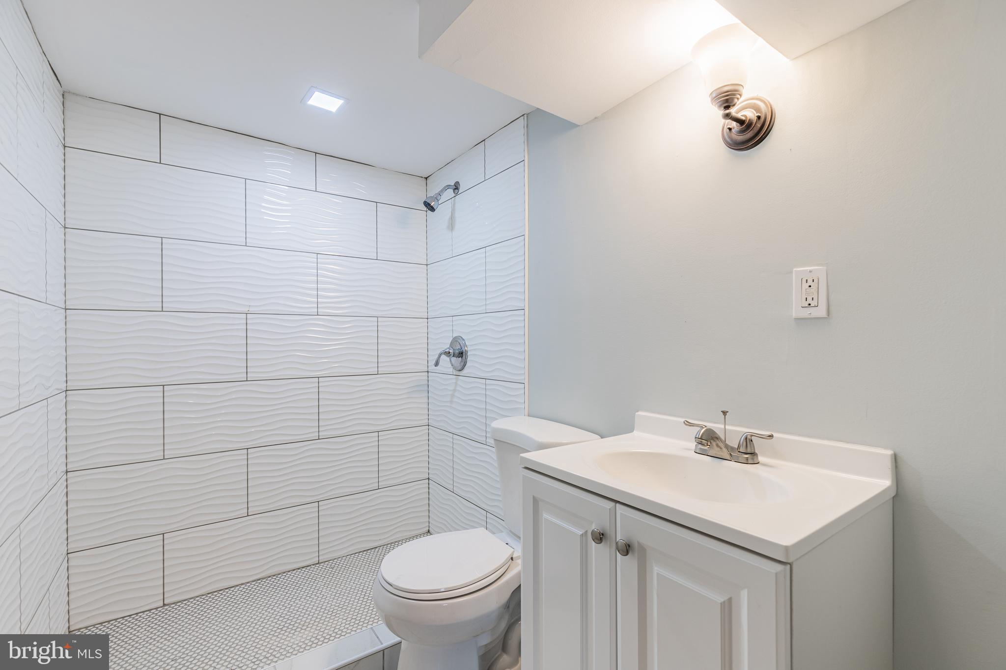 WINDSOR HILLS - Residential