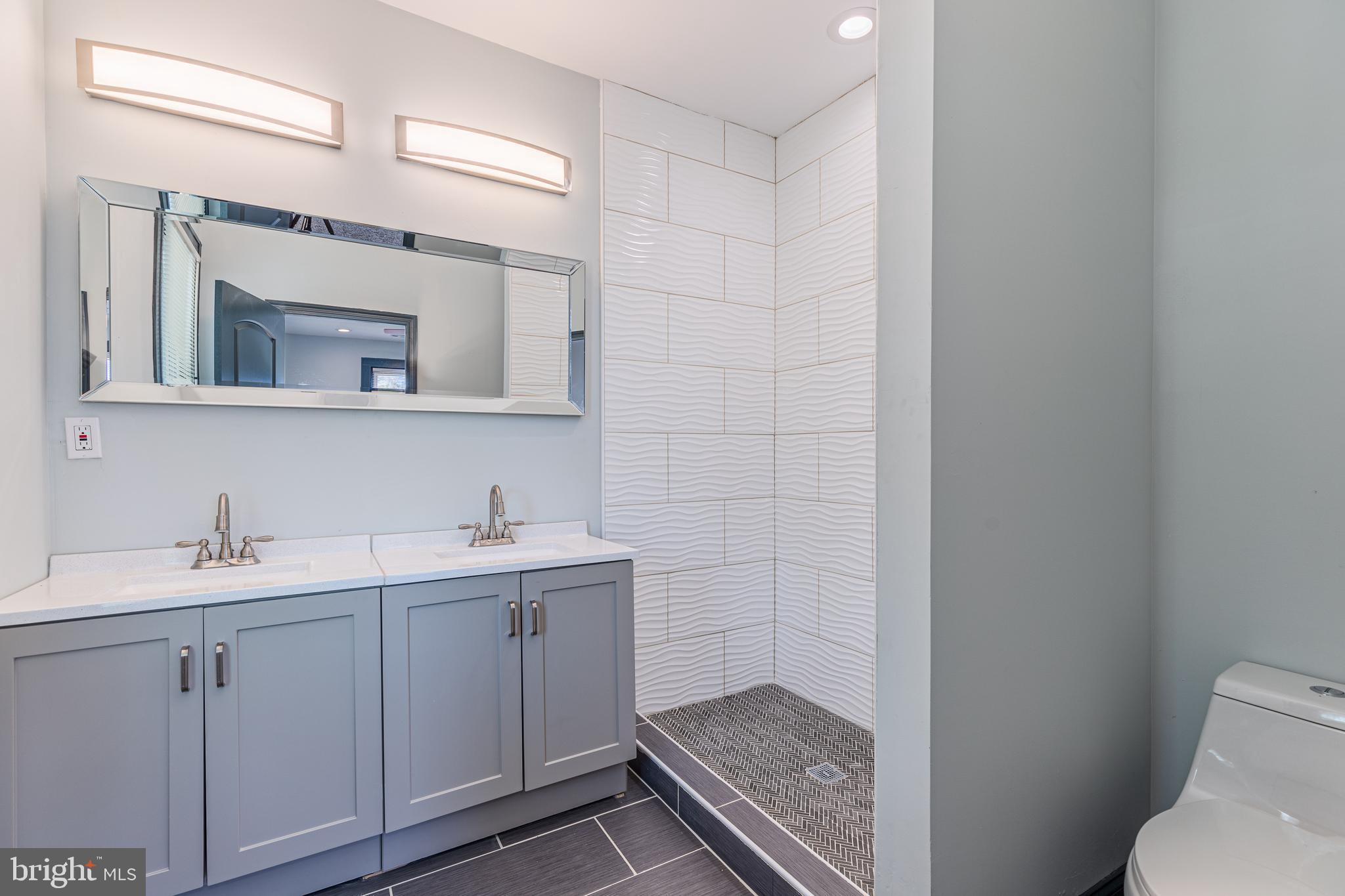 WINDSOR HILLS - Residential