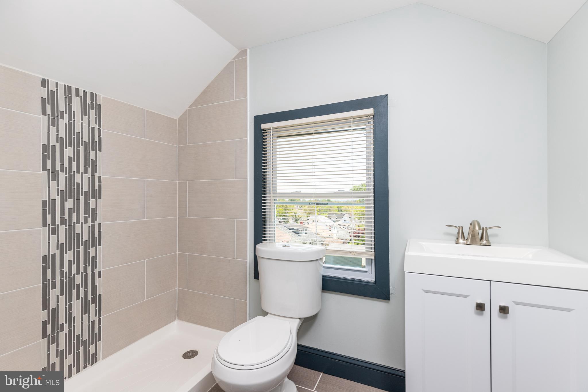 WINDSOR HILLS - Residential