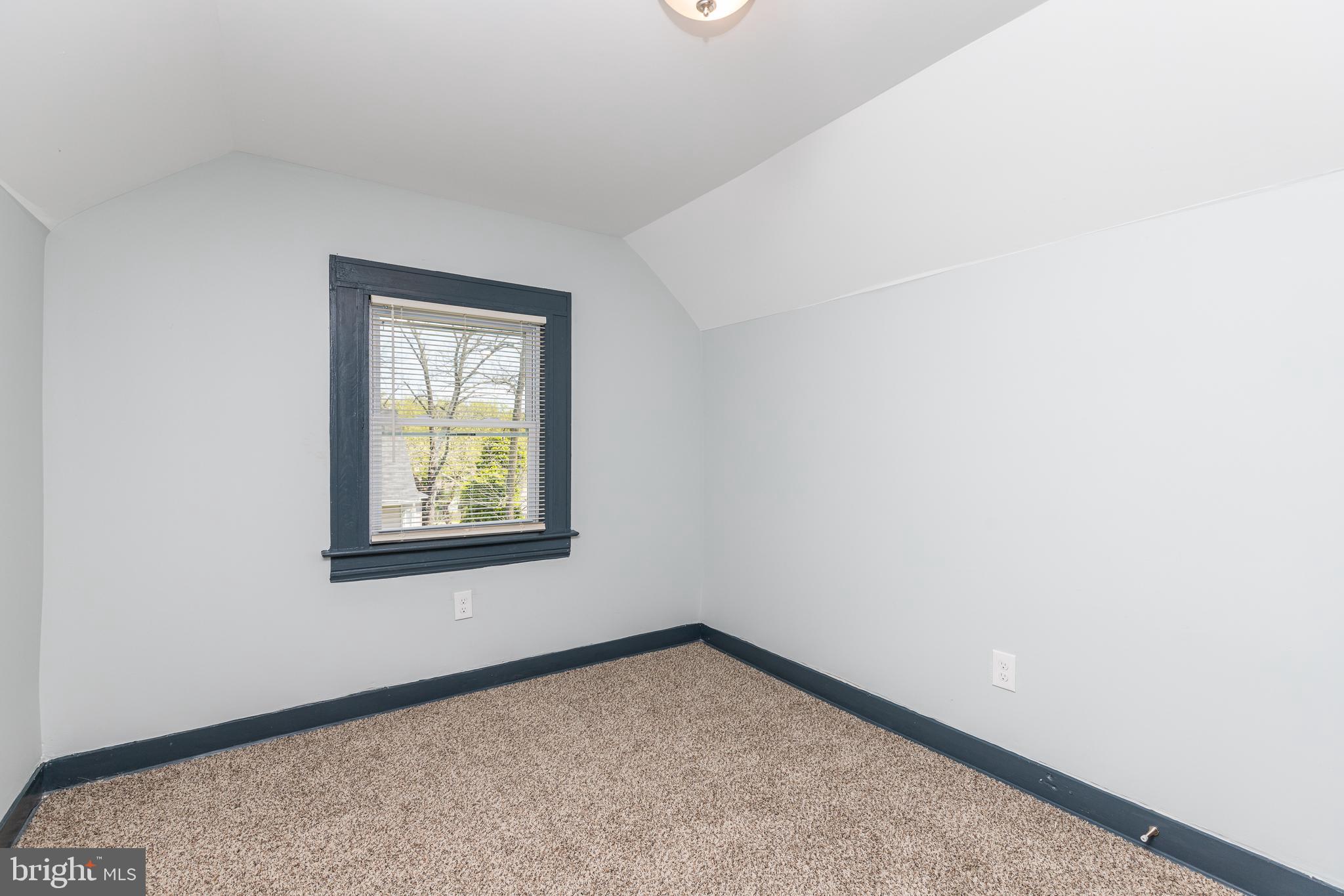 WINDSOR HILLS - Residential