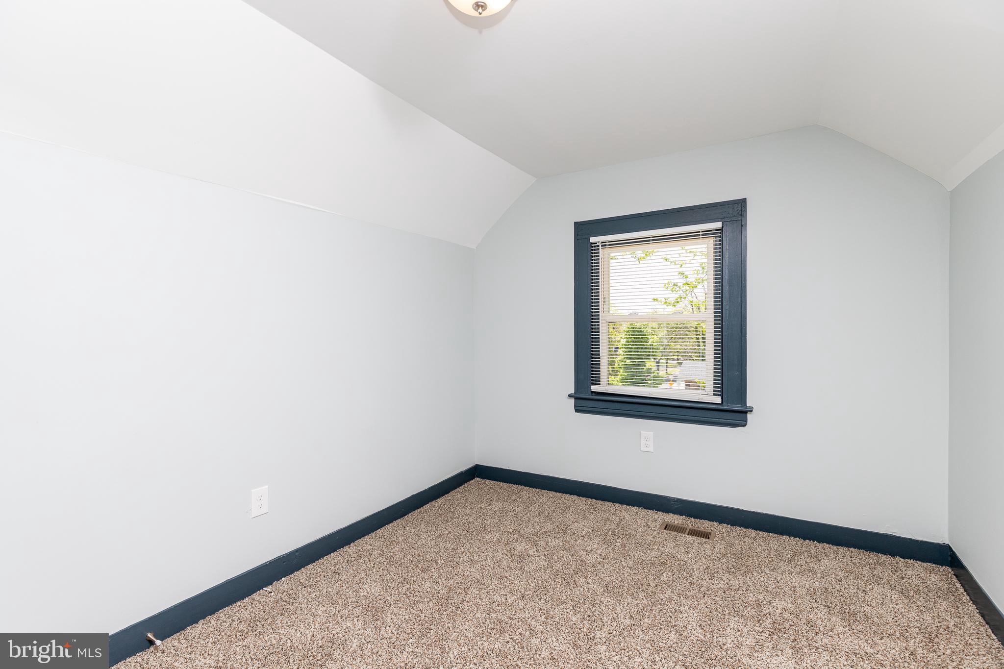 WINDSOR HILLS - Residential