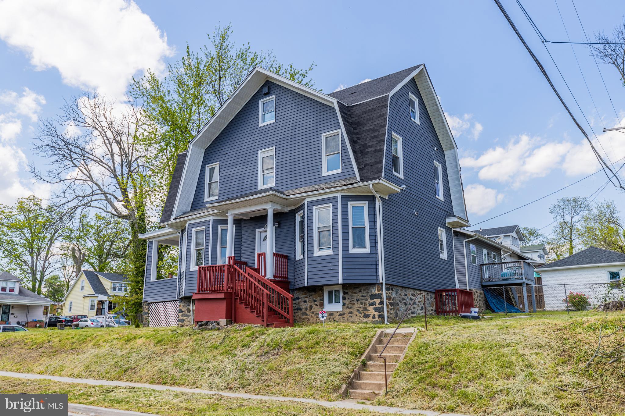 WINDSOR HILLS - Residential