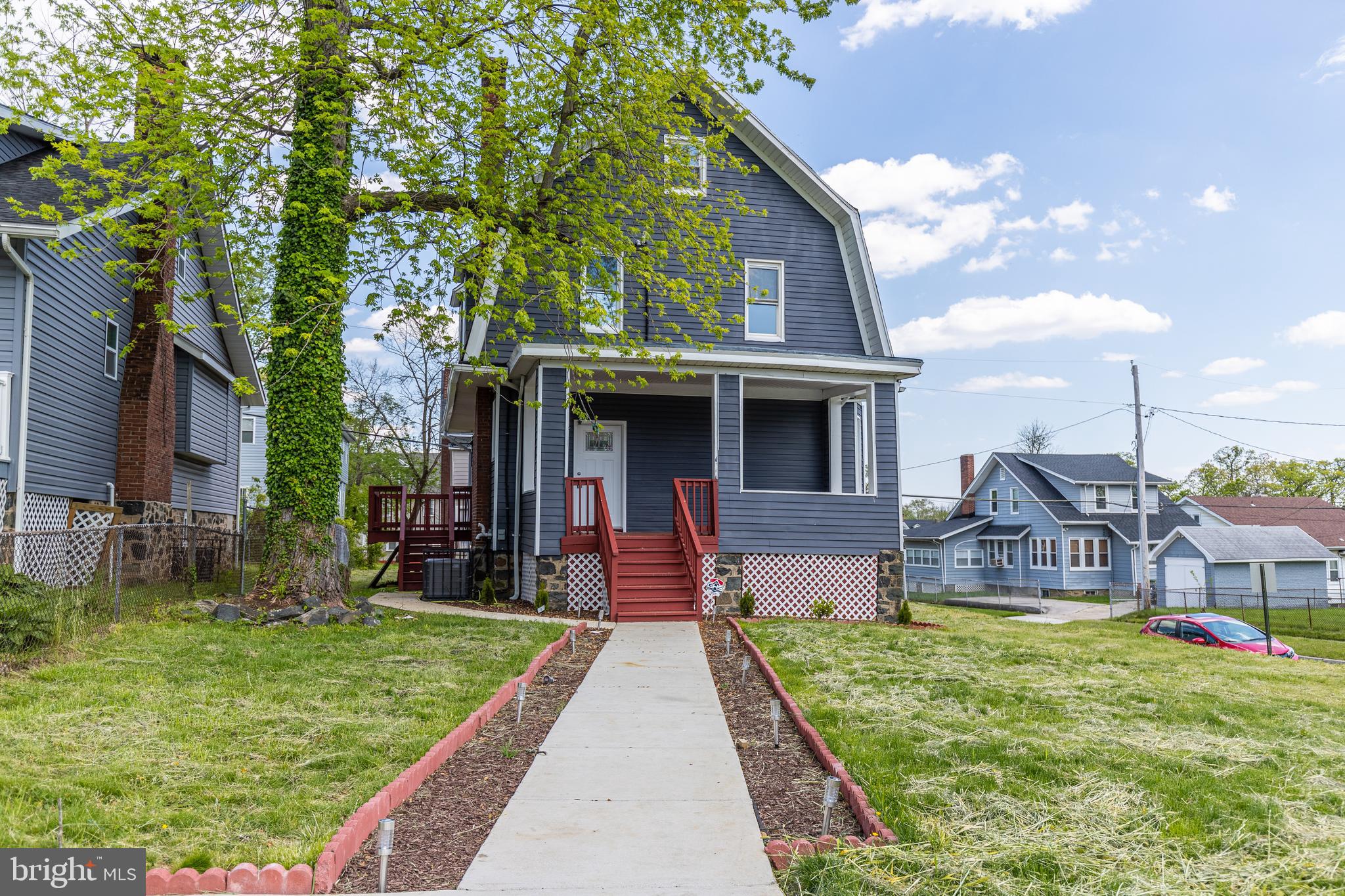 WINDSOR HILLS - Residential