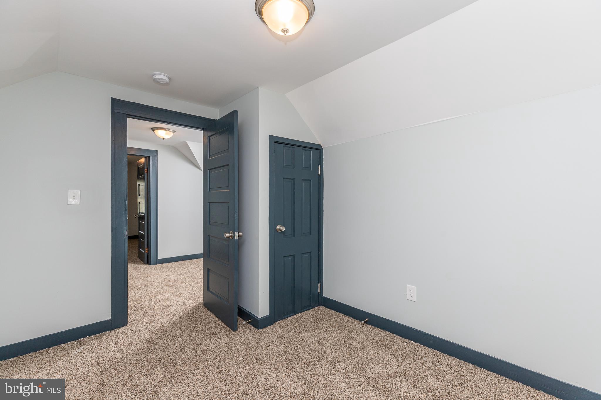 WINDSOR HILLS - Residential