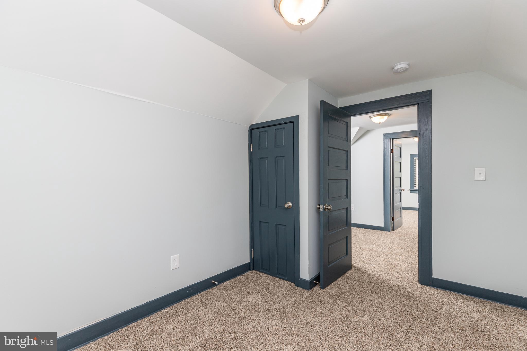 WINDSOR HILLS - Residential