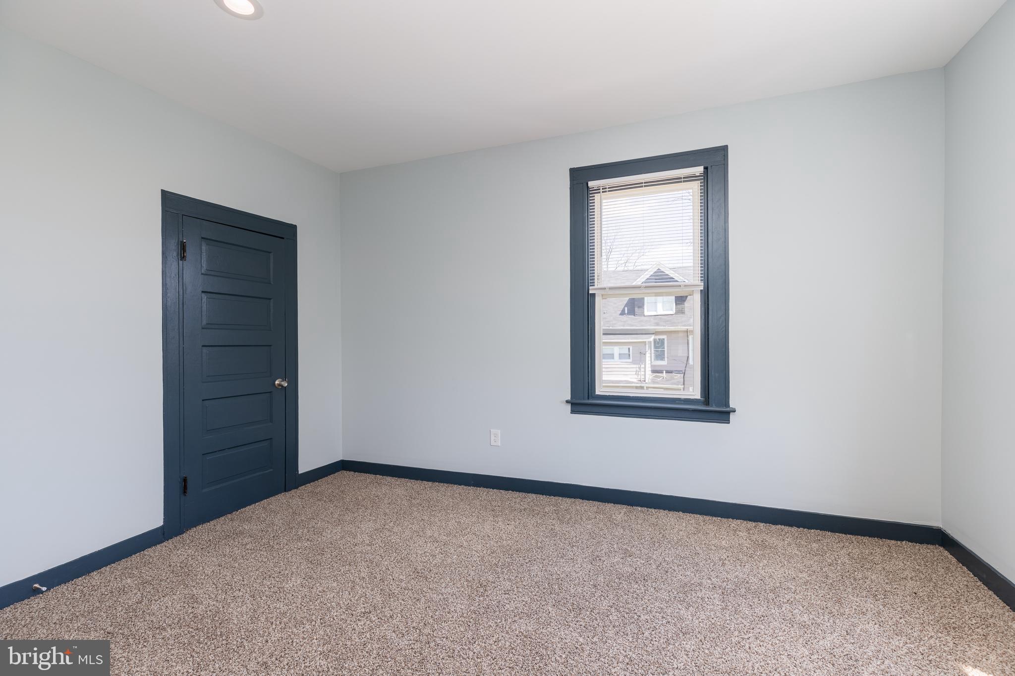 WINDSOR HILLS - Residential