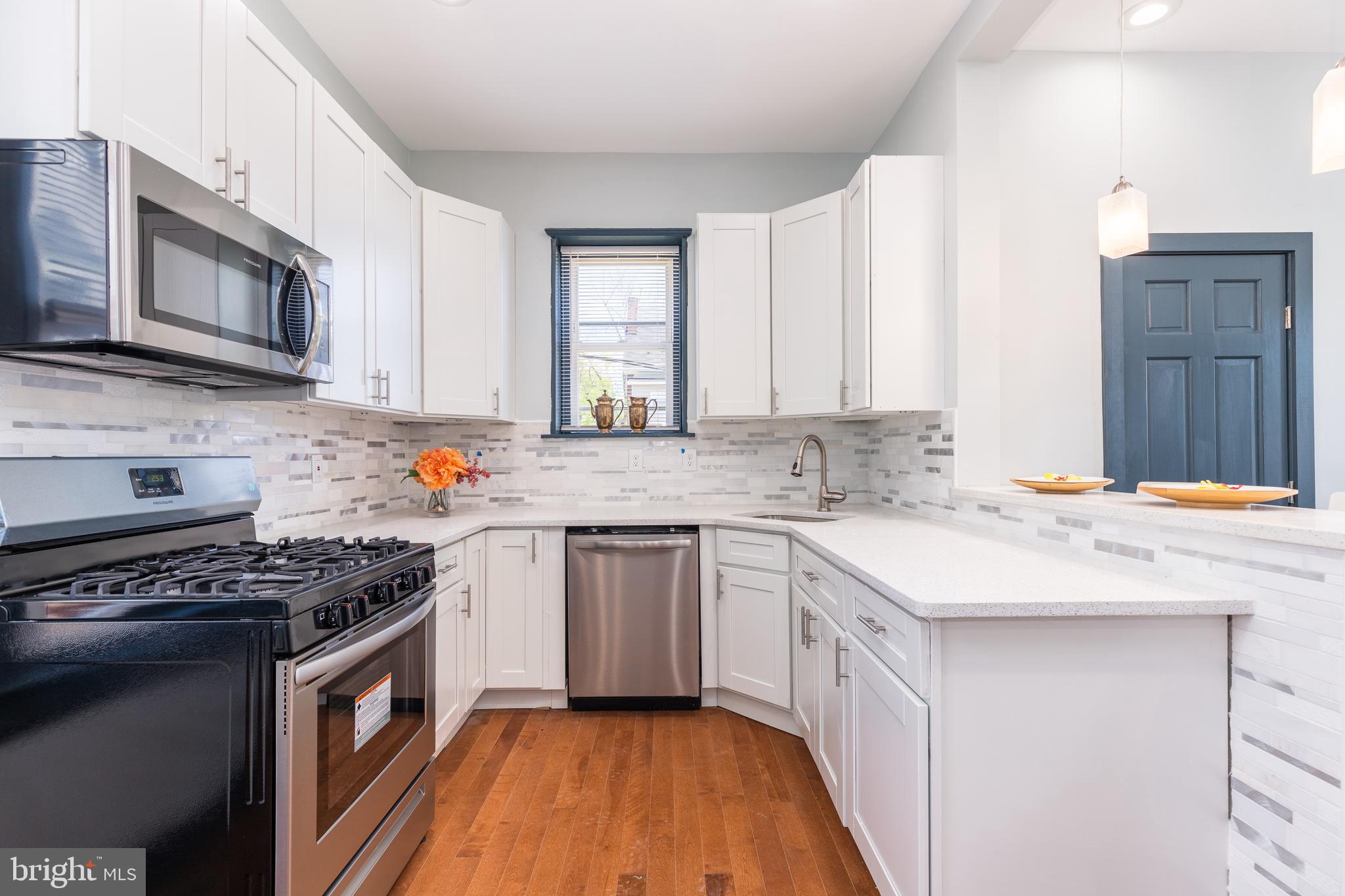 WINDSOR HILLS - Residential